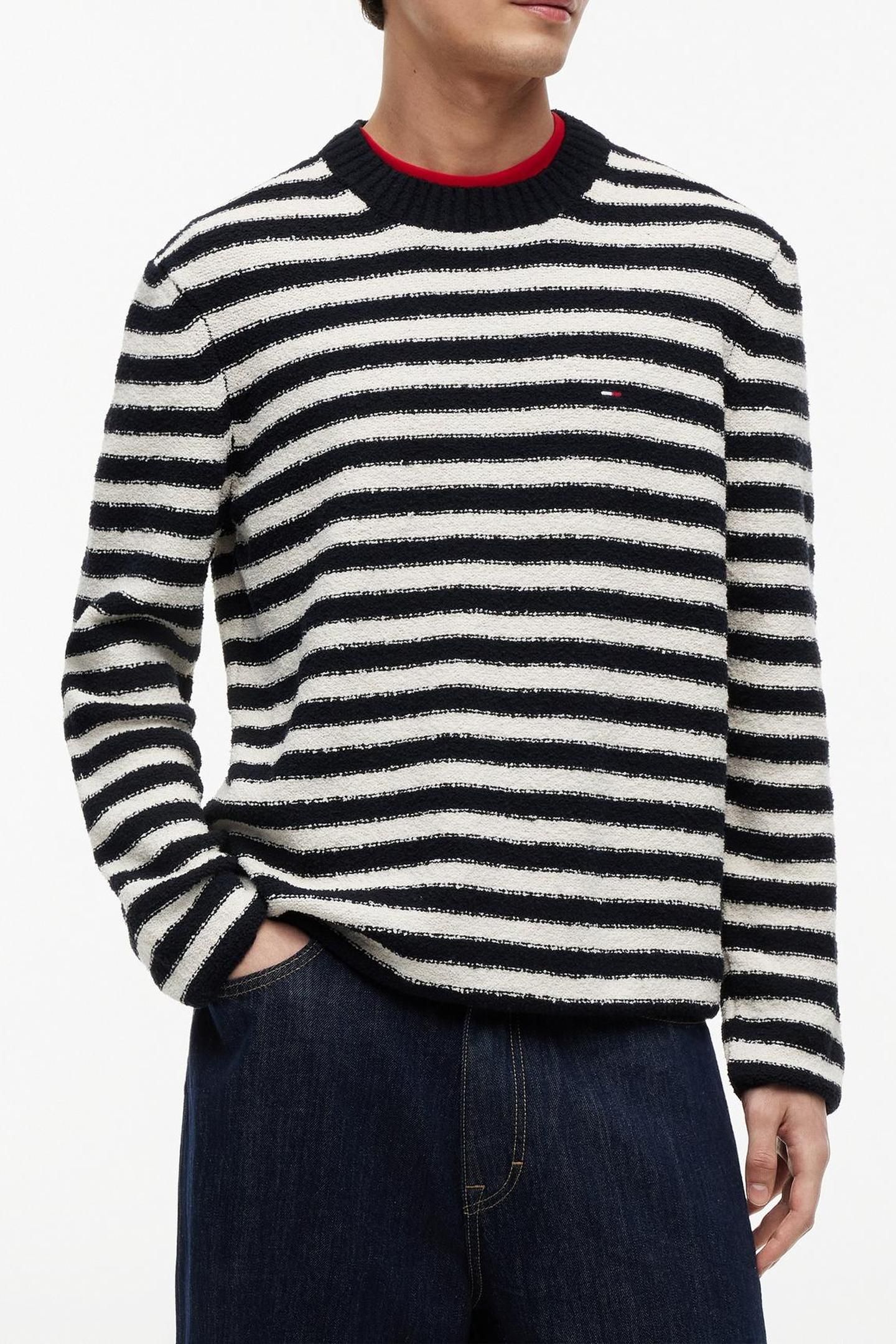 REGULAR TEXTURE STRIPE ANCIENT WHITE STRIPES 2