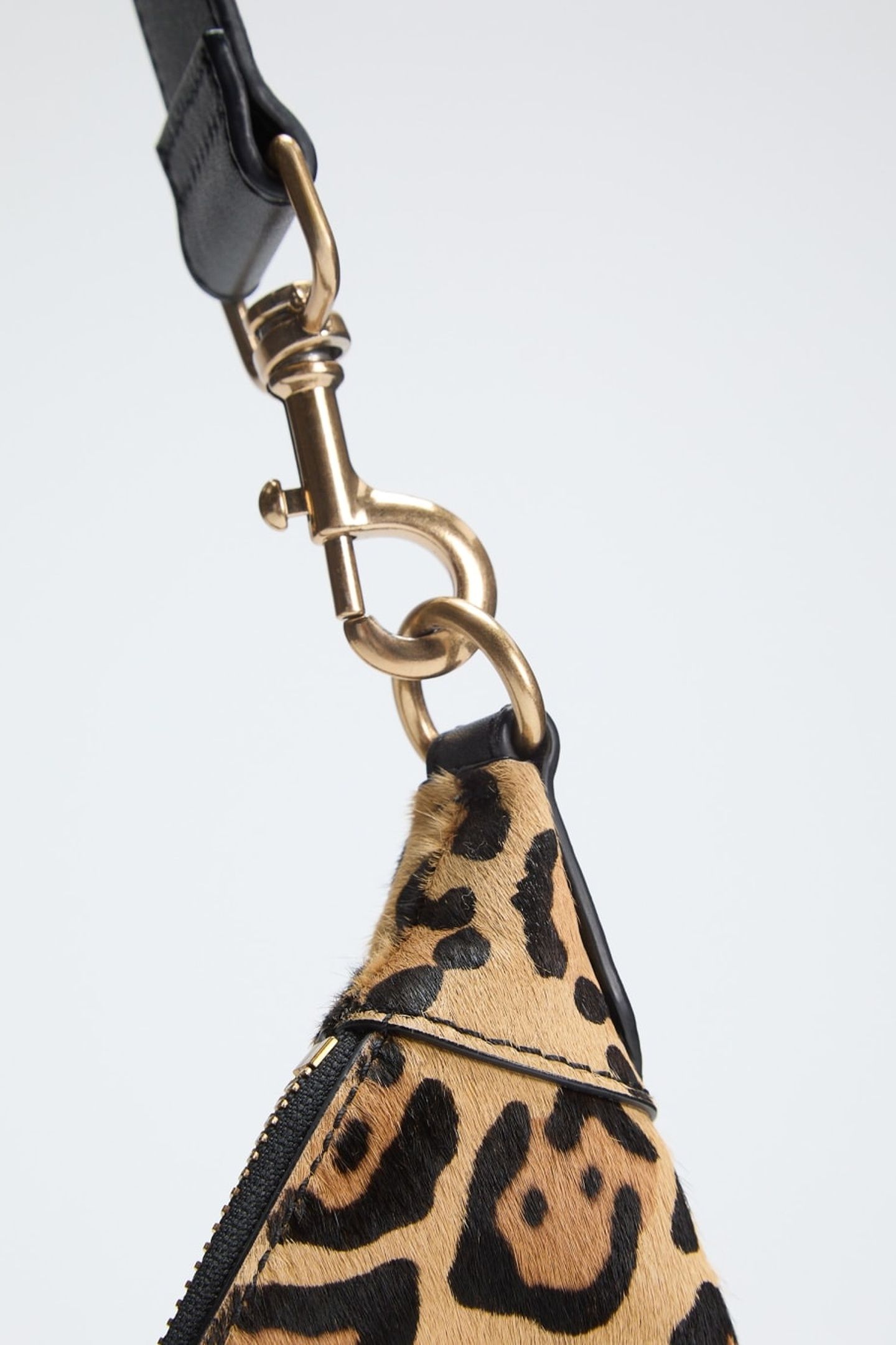 HALFMOON BAG PONY LEOPARD FUR 4