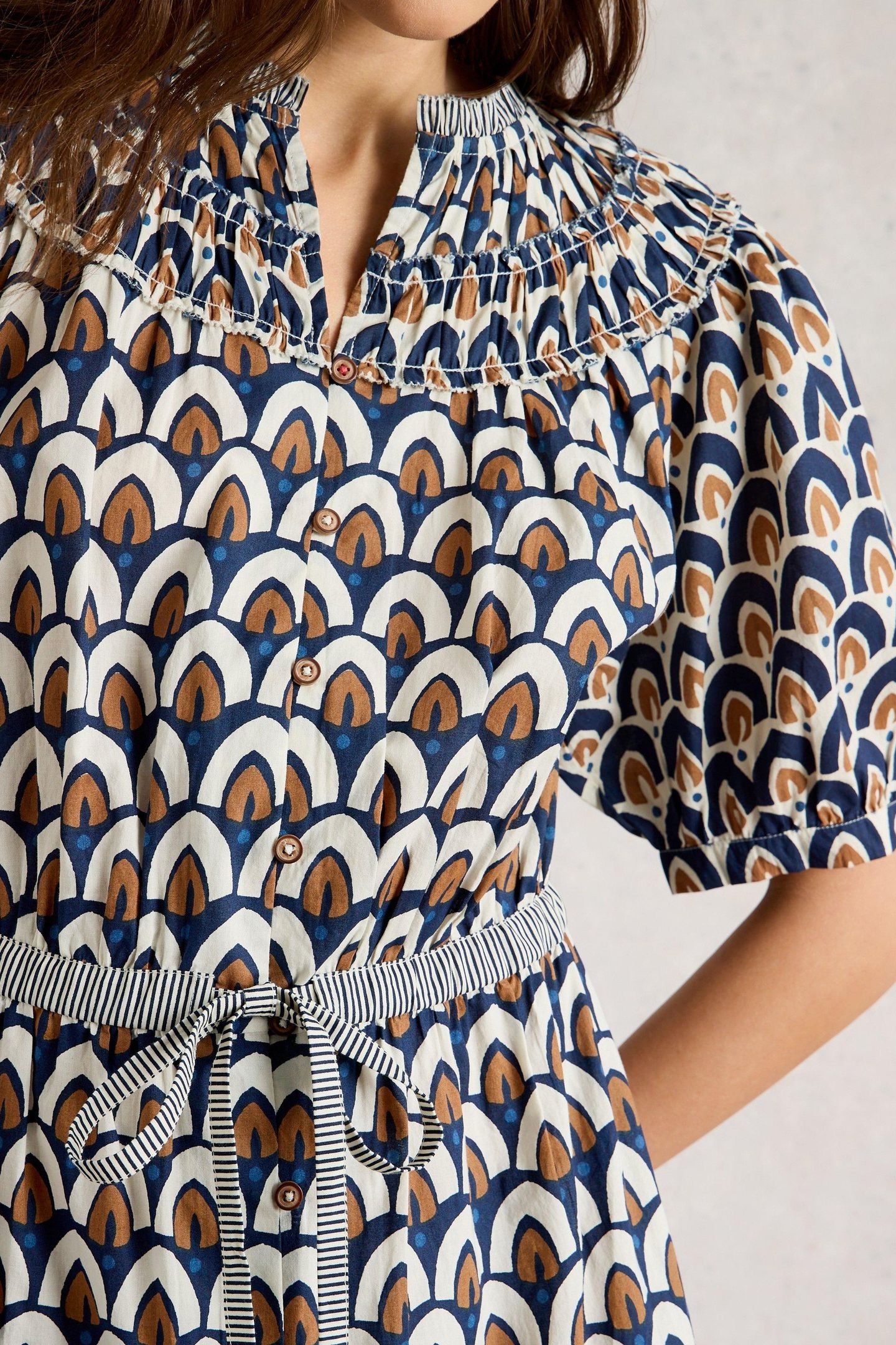 ARIEL TIERED WOVEN DRESS NAVY PRINT 5