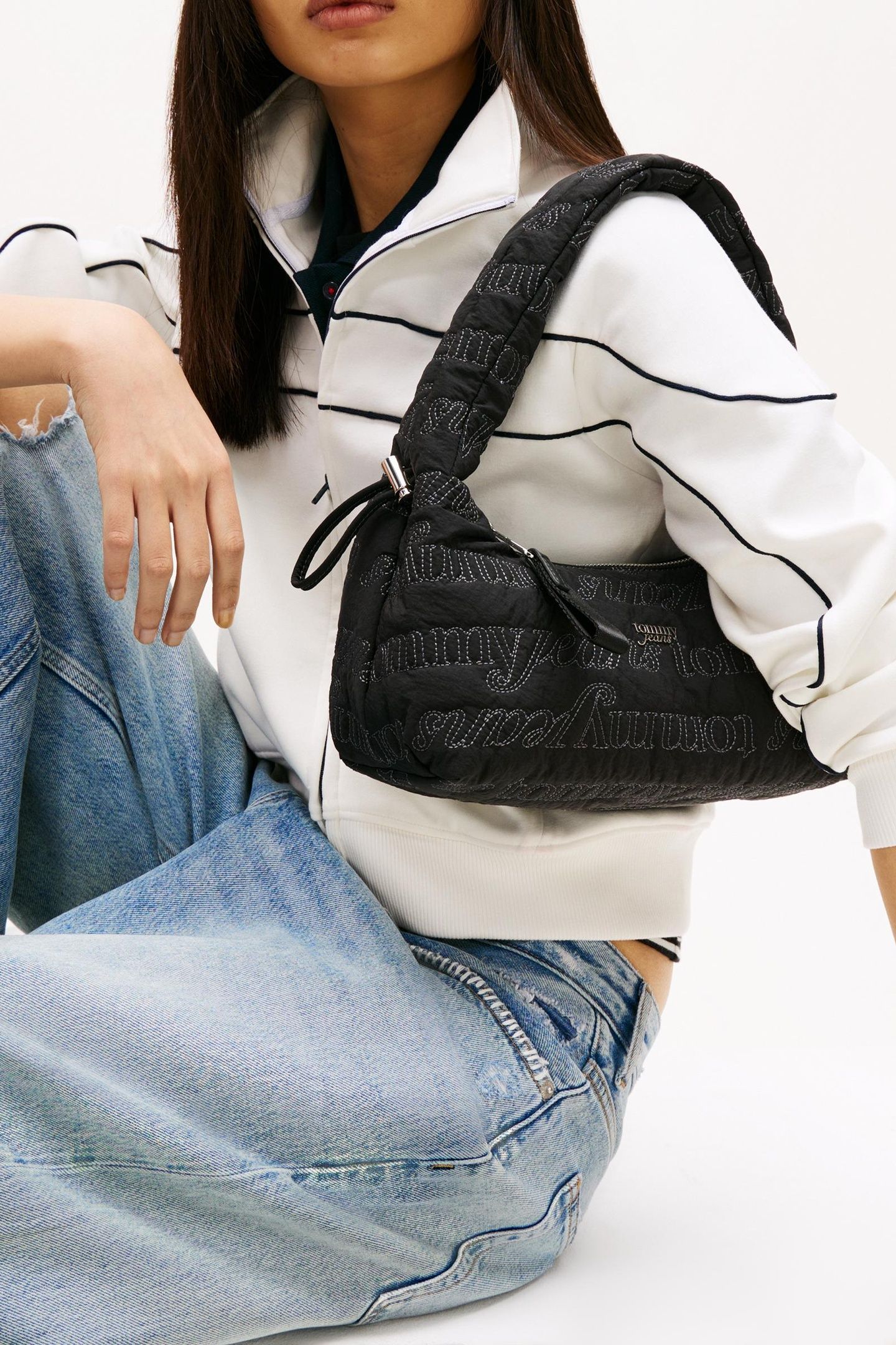 ICON AOP SHOULDER BAG BLACK 5