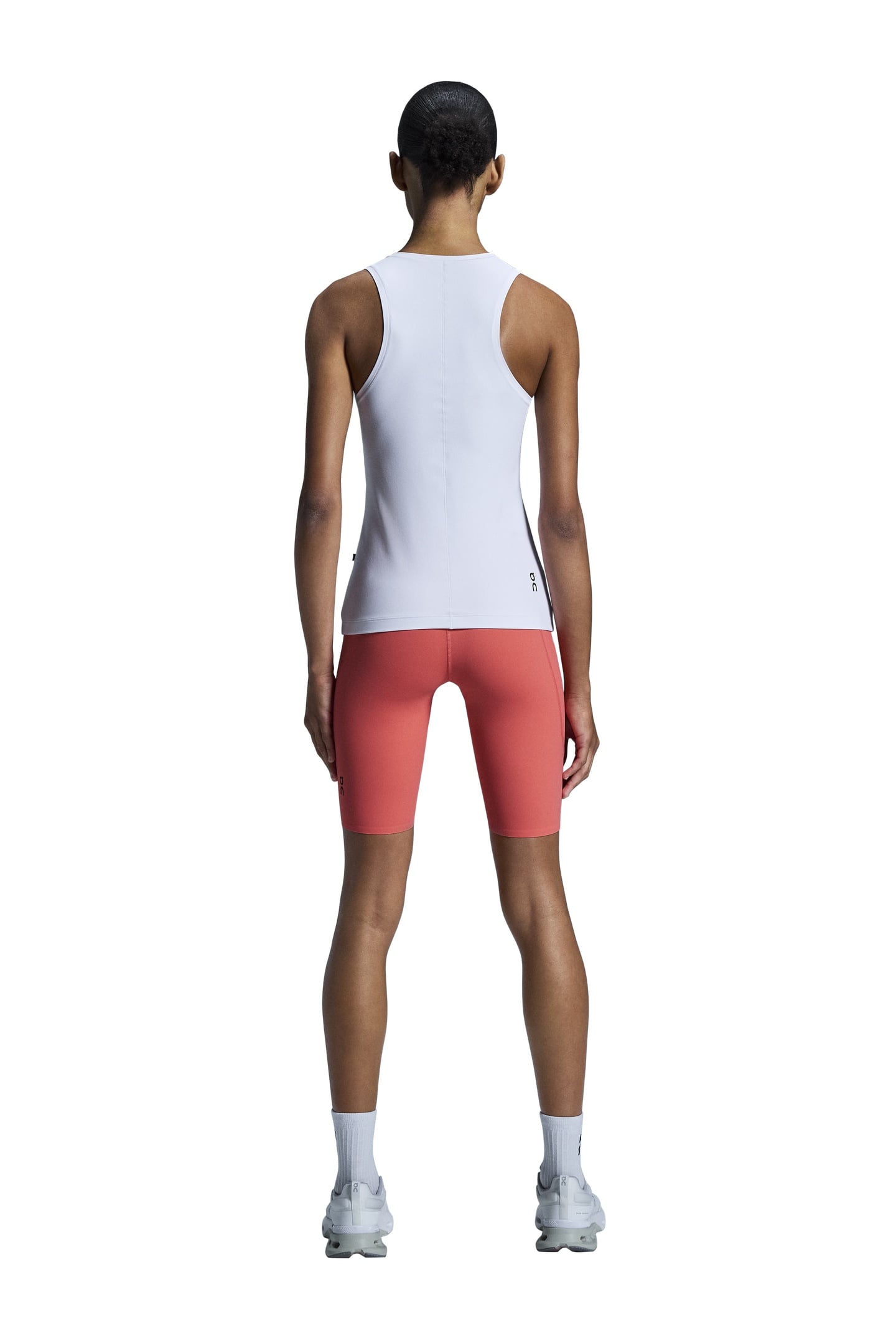 STUDIO TANK 1 WHITE 3