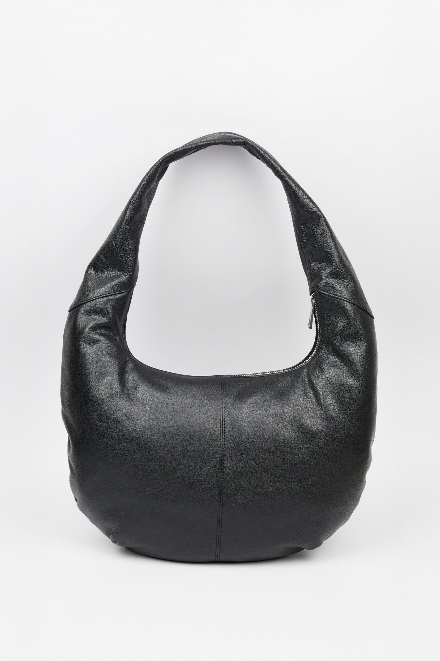 SMALL GABI RIVET MOUNTAIN BLACK 3
