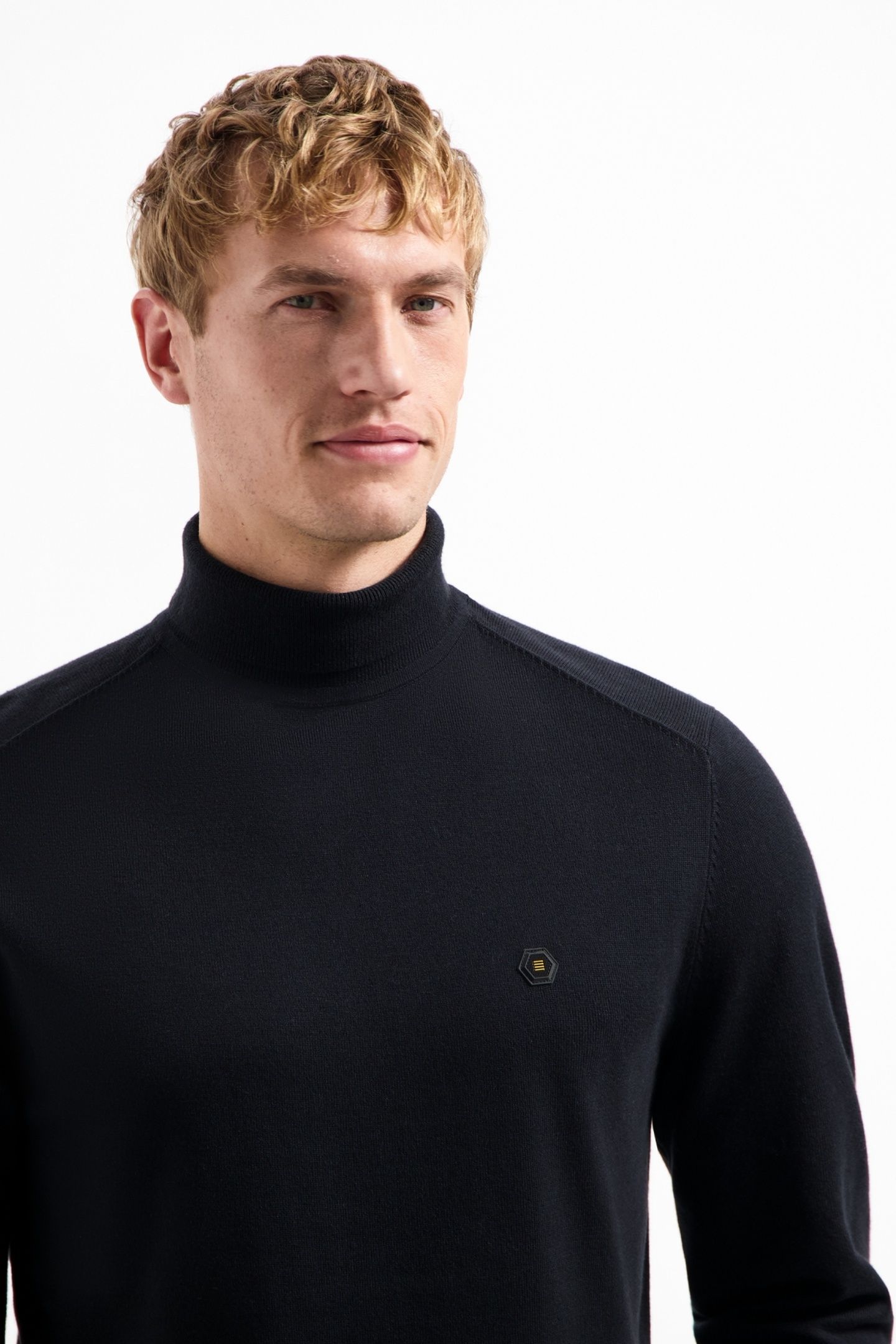 PULLOVER ROLL NECK BLACK 4
