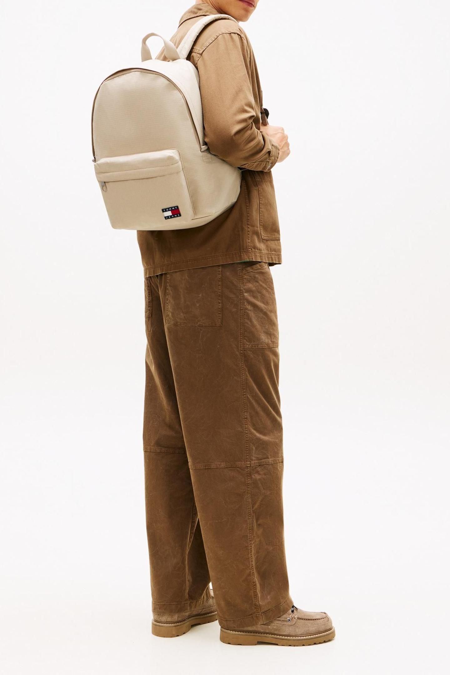 ESSENTIAL DAILY BACKPACK STONE 1