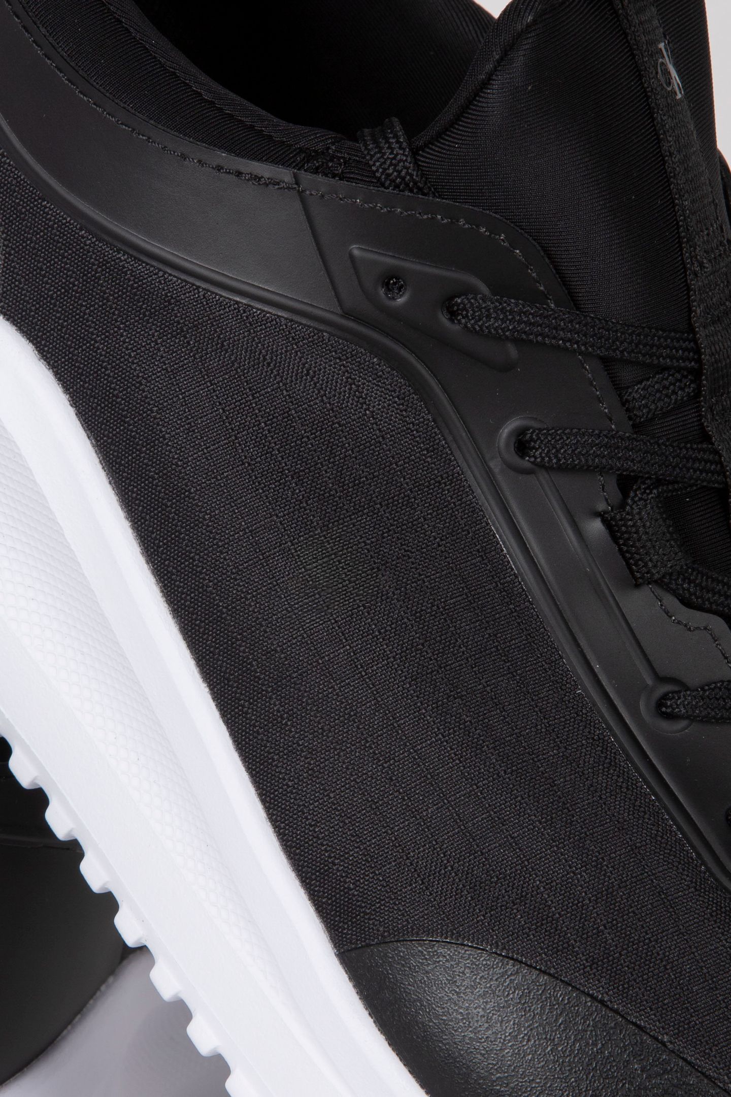 EVA RUNNER LACEUP BLACK 4
