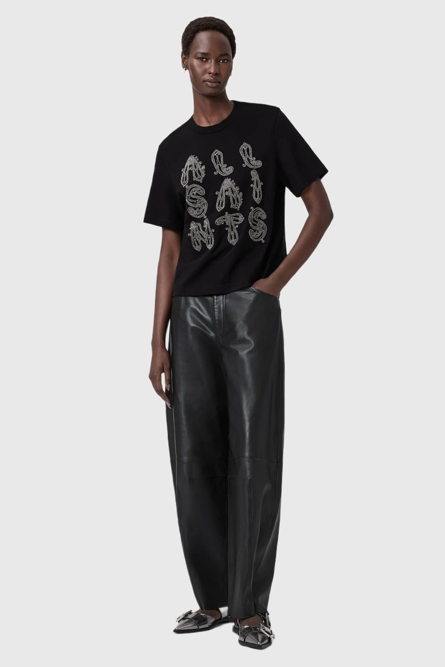 ELLA LISA TEE BLACK 2