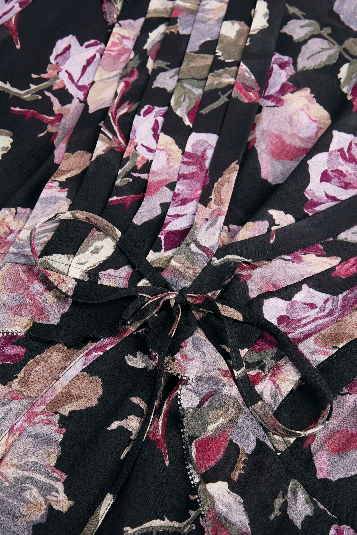 LONG-SLEEVED DRESS IN ROSE PRINT BLACK / PURPLE 5