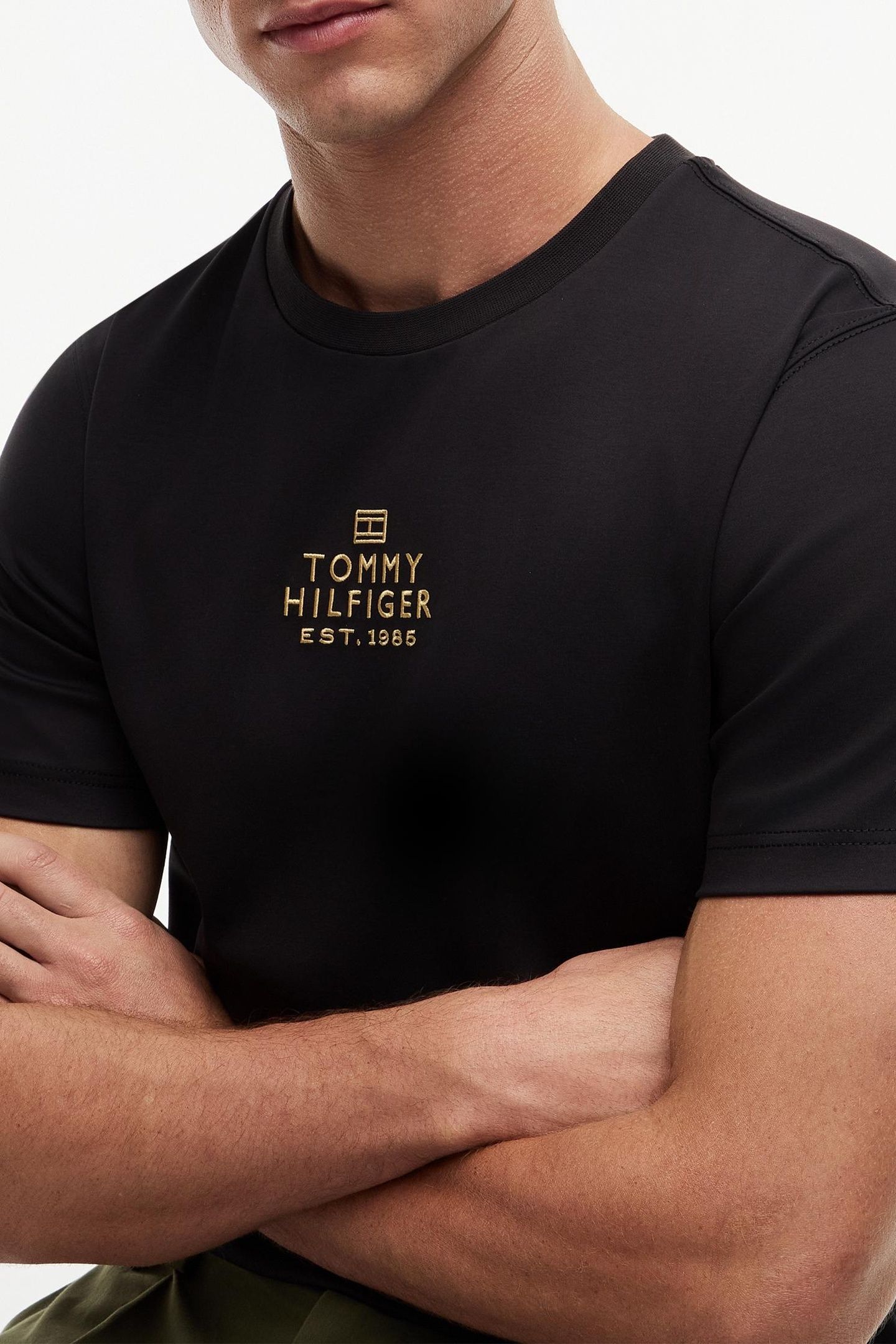 BRAND LOVE GOLD INTERLOCK T-SHIRT BLACK 5