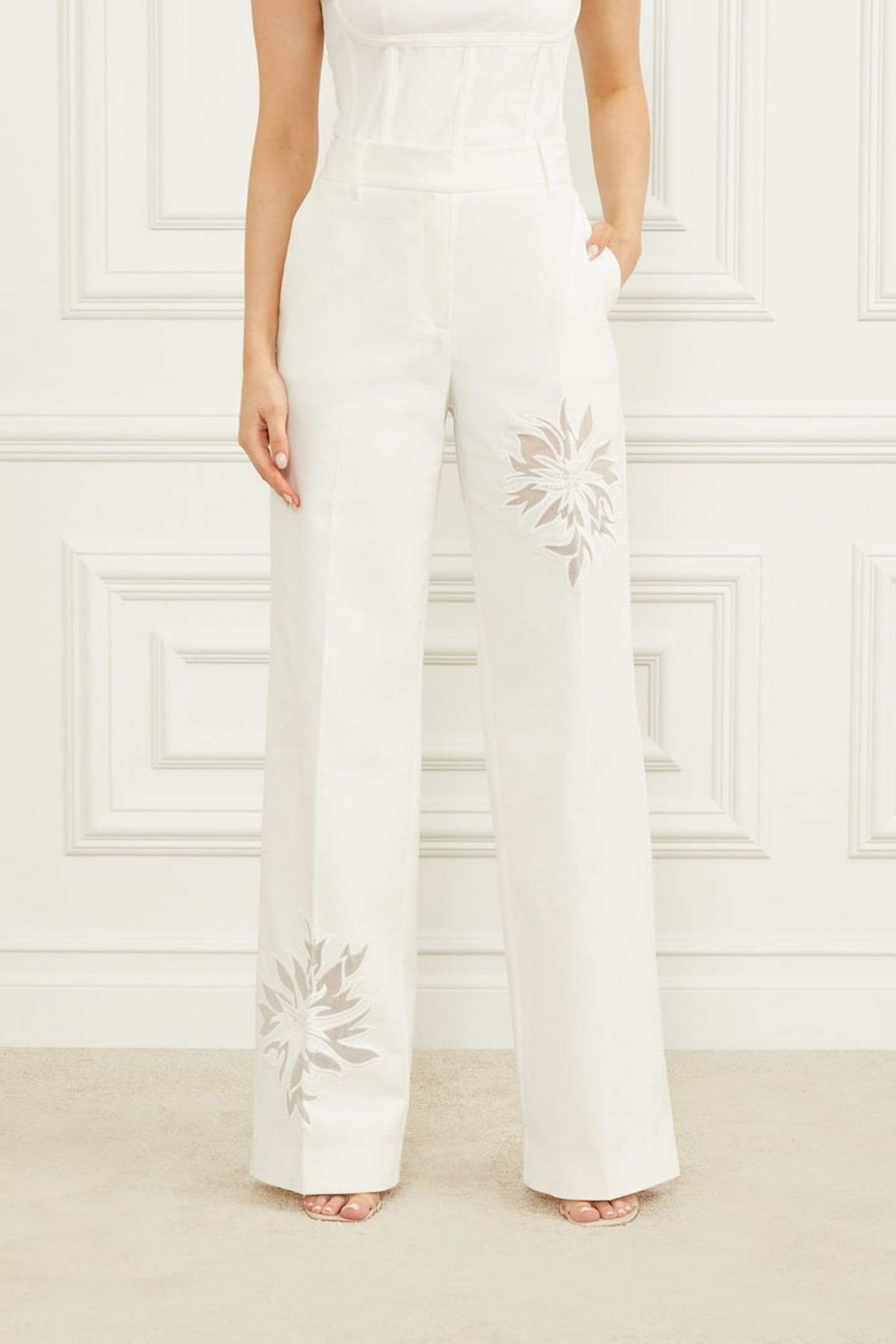 GLAM DE FLEUR FLARE PALE PEARL 2