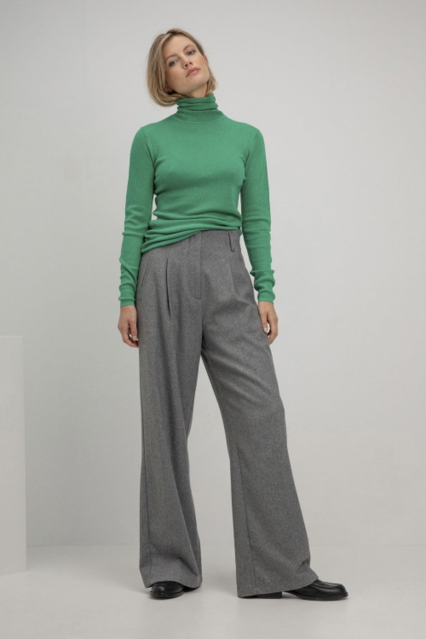 SAAR SWEATER PARROT GREEN 1