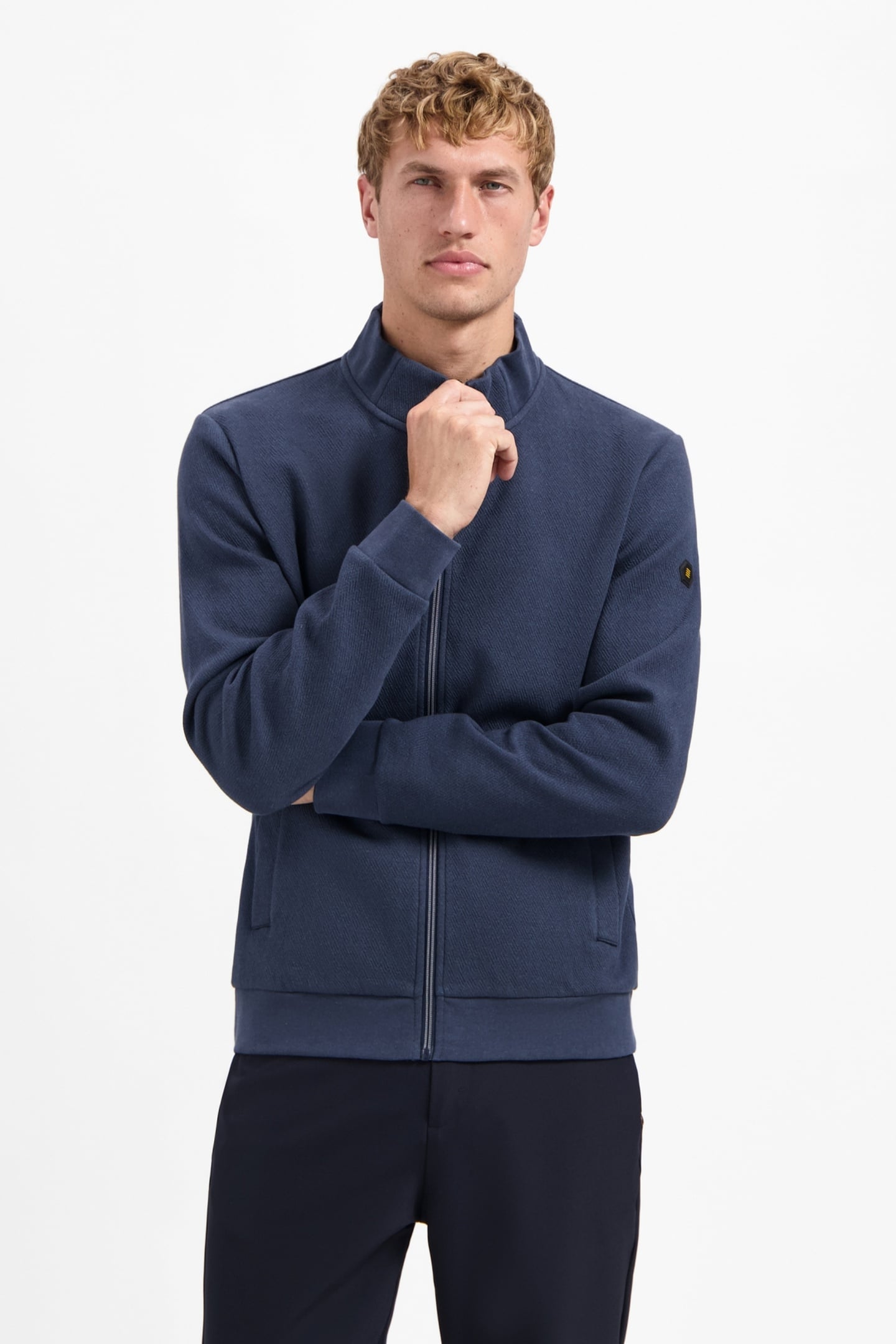 SWEATER FULL ZIP STAND UP-COLLAR RELIEF NIGHT 1