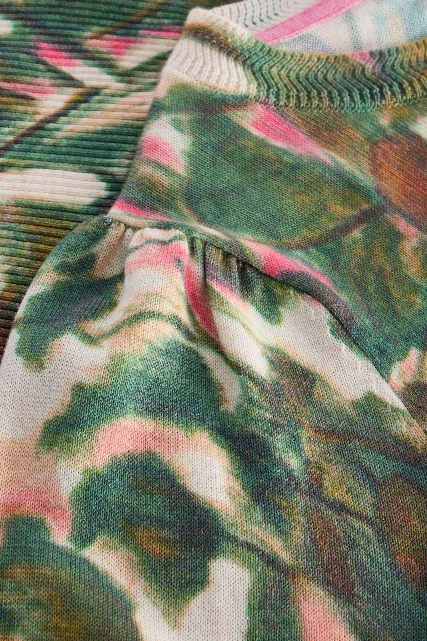ROSIE JUMPER GREEN PRINT 5