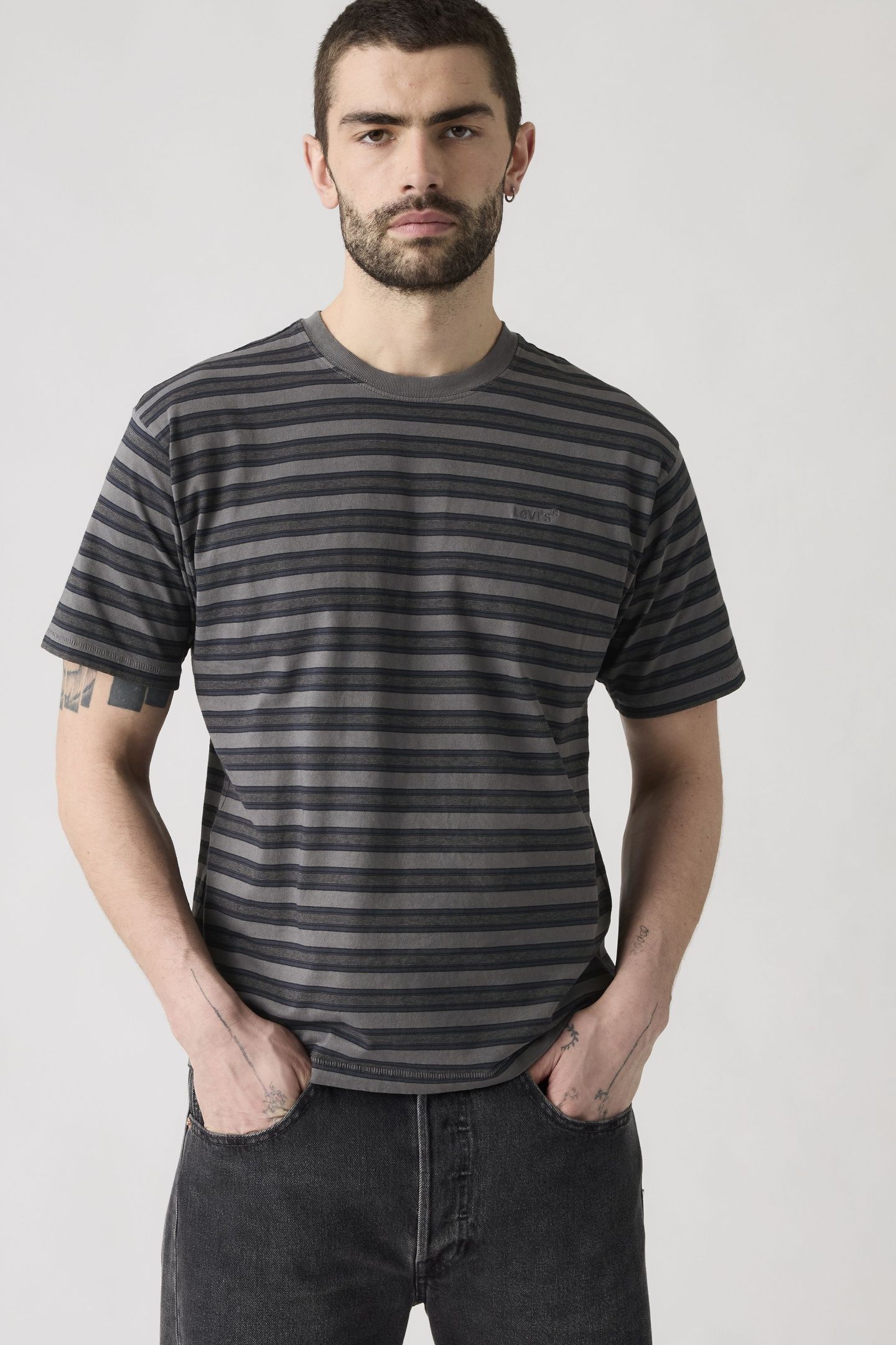 RED TAB VINTAGE TEE 2