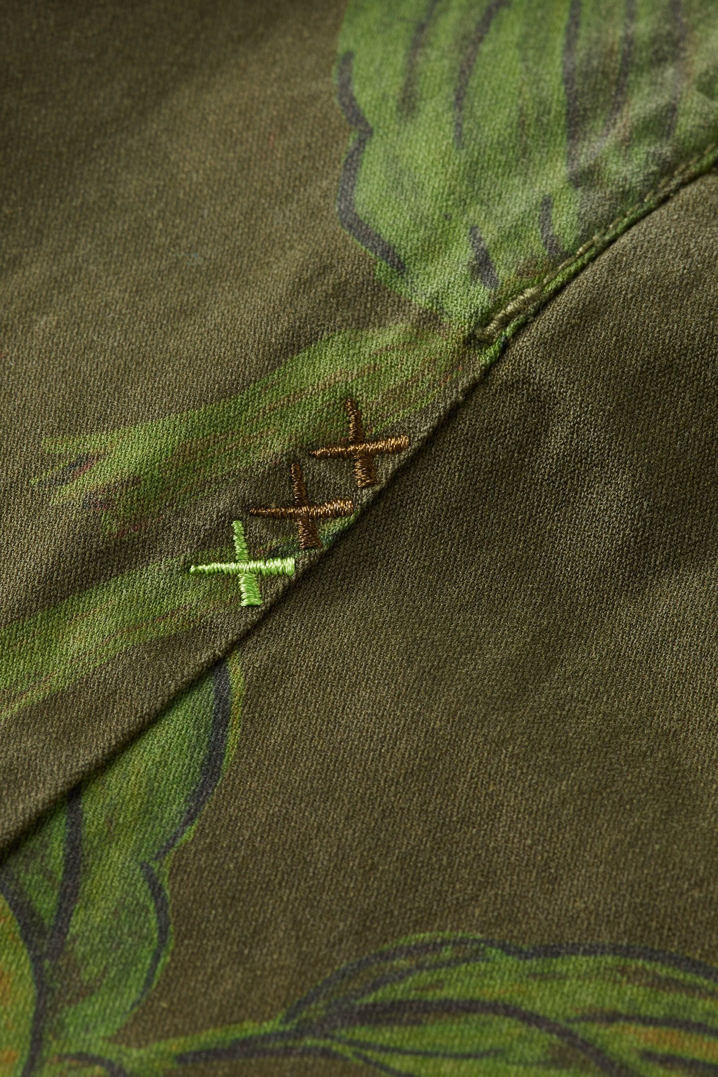 PRINTED COTTON RELAXED FIT SHORT LEAFS MILITARY AOP 5