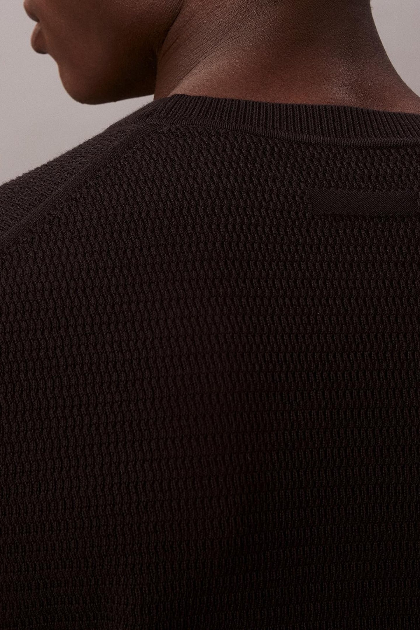 LS TEXTURE COTTON CREW NECK BLACK 6