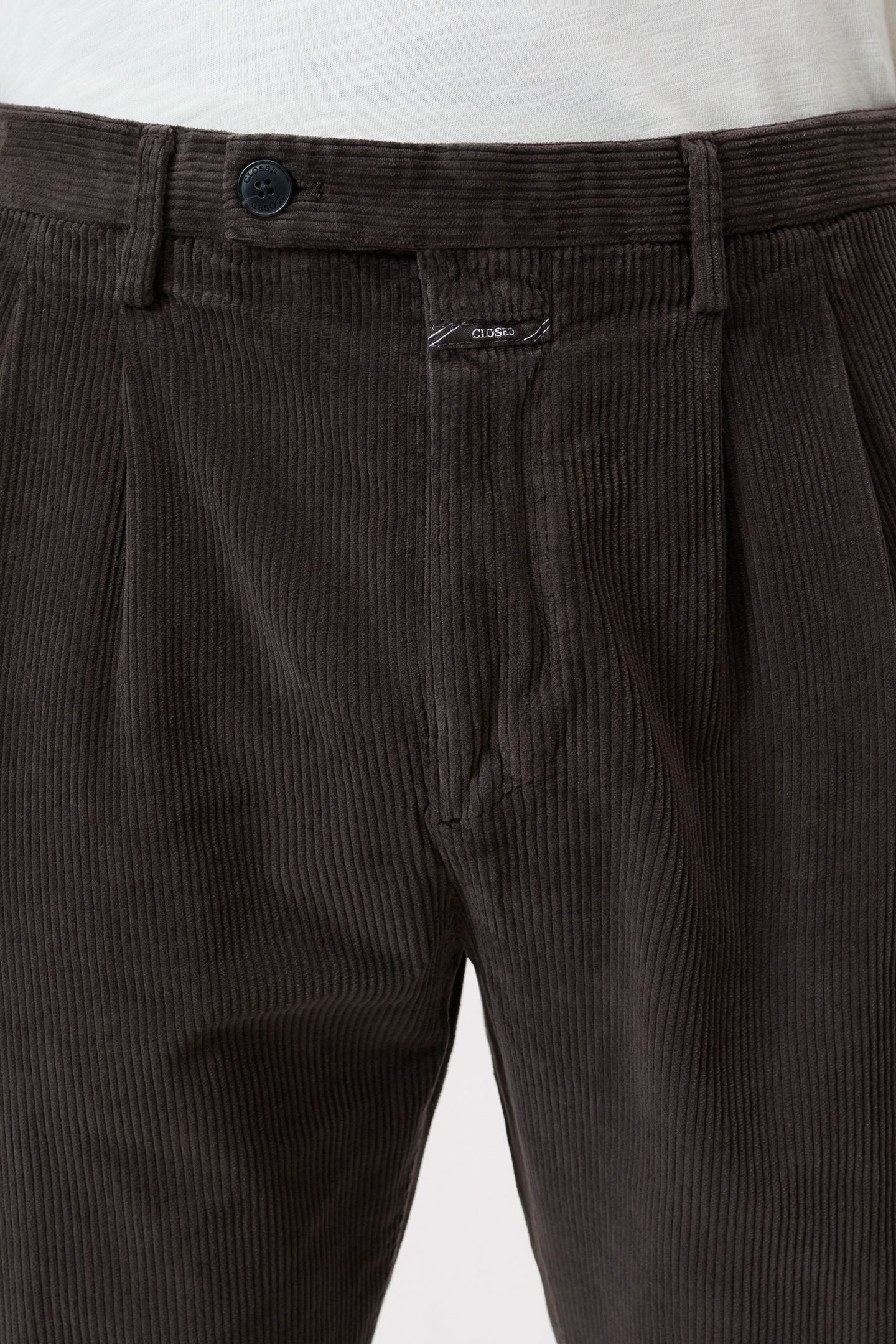 BERGEN TAPERED PANTS EBONY 5