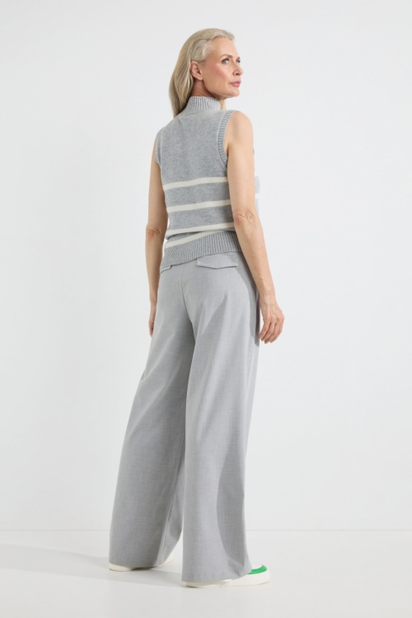 ARIANNE SINGLET GREY STRIPE 4