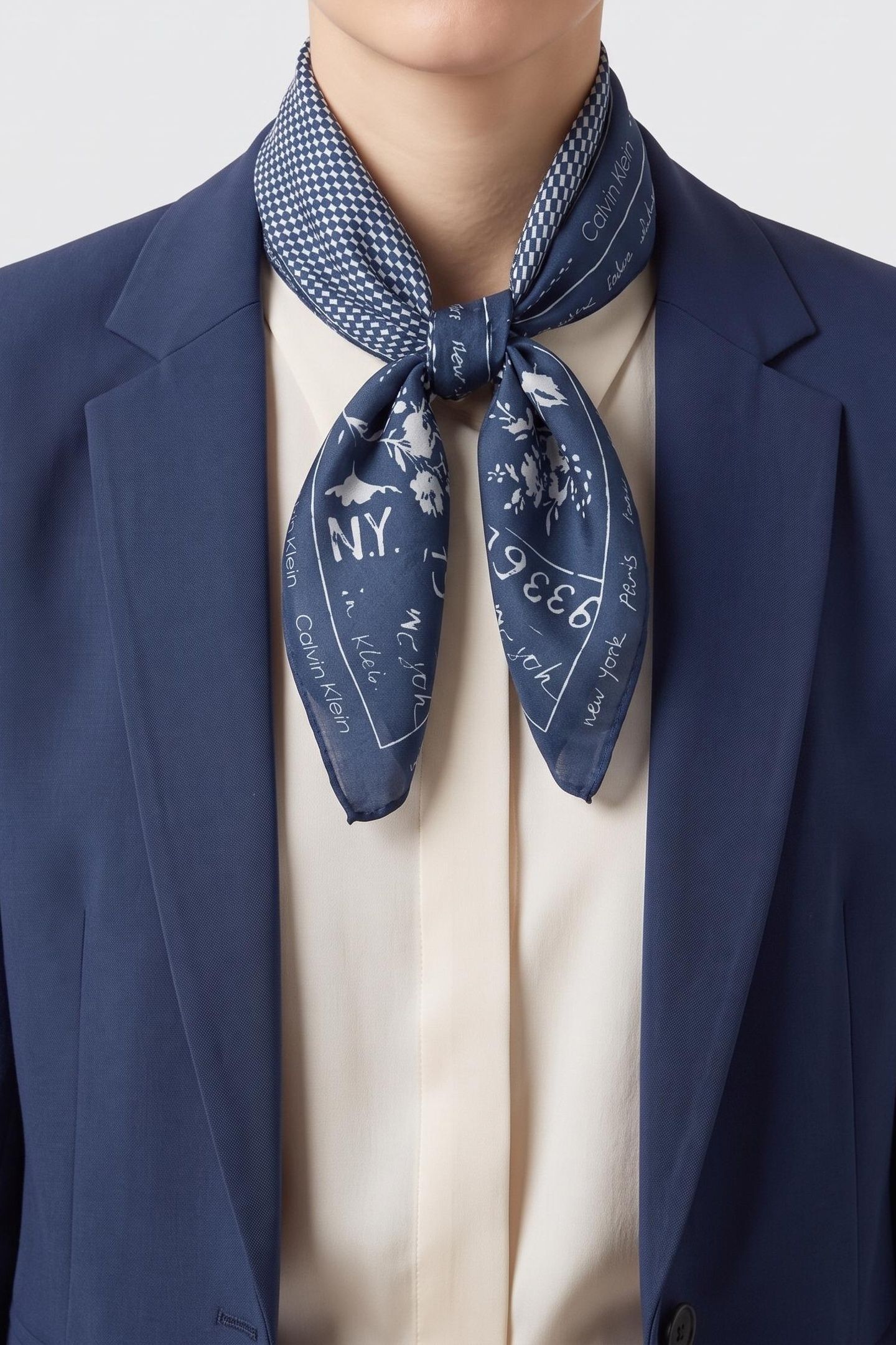GRAPHIC PRINT BANDANA DARK DENIM 4
