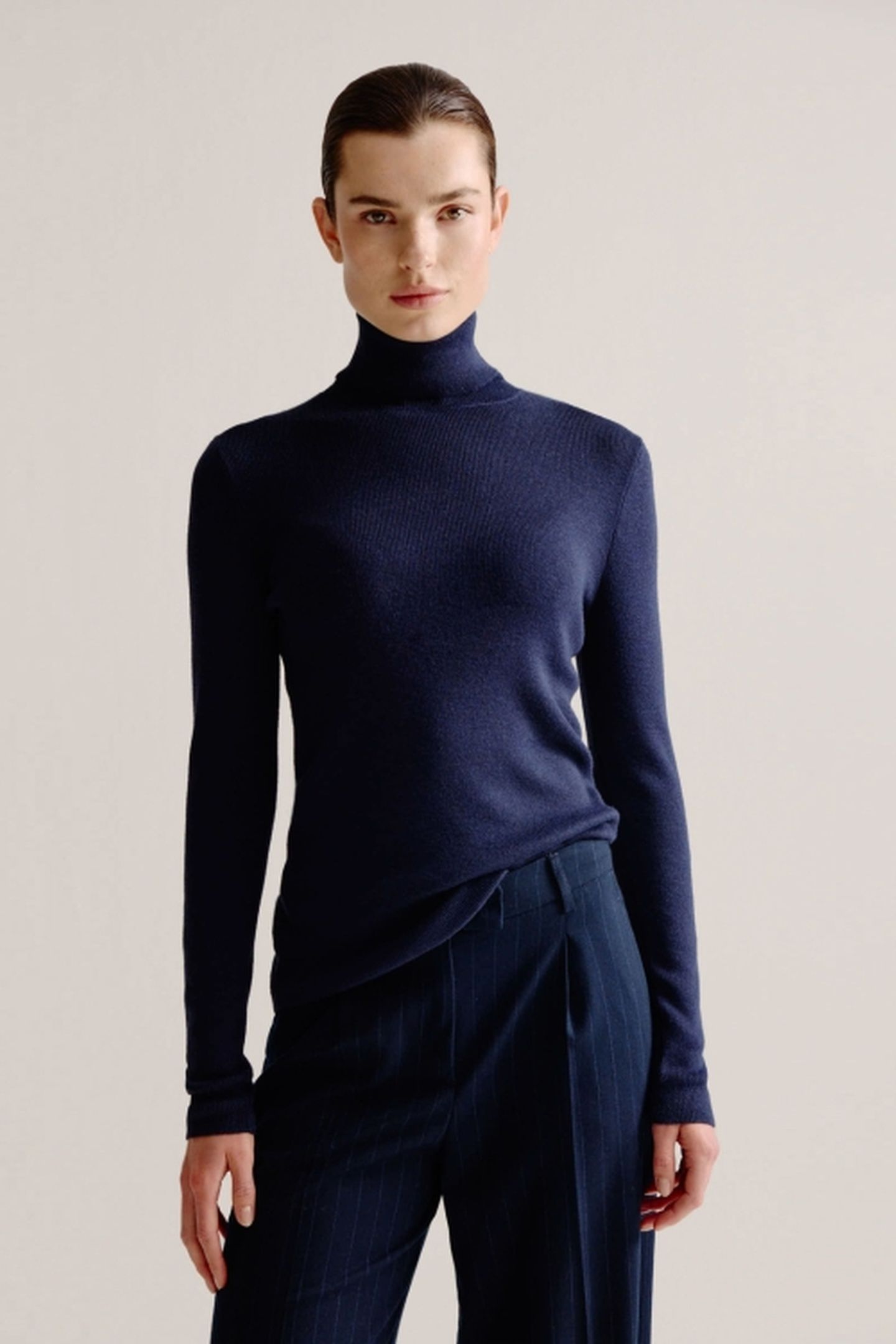 SAAR SWEATER NAVY 2