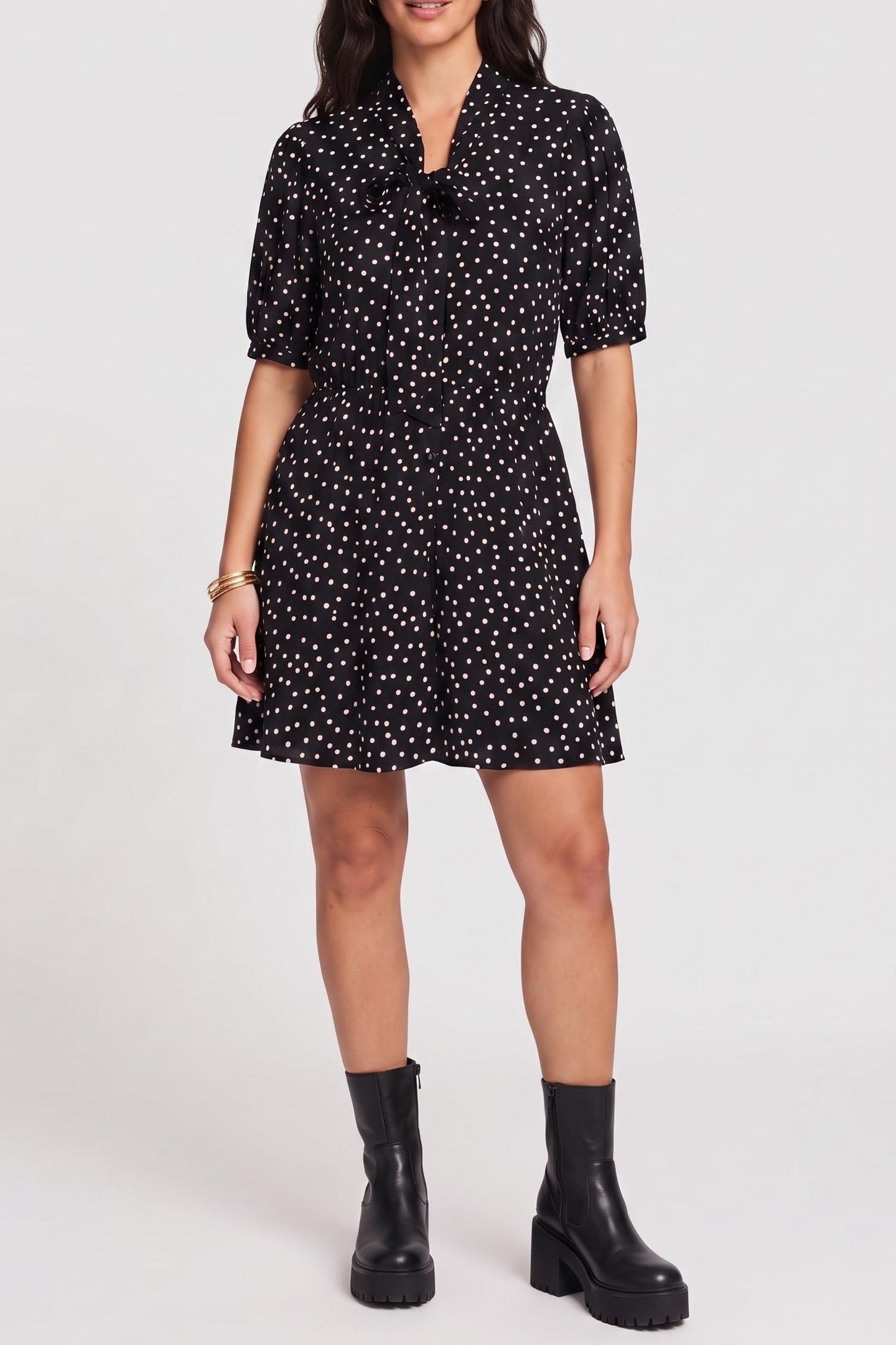 SHORT-SLEEVED POLKA DOT DRESS WITH A TIE BLACK WHITE 1