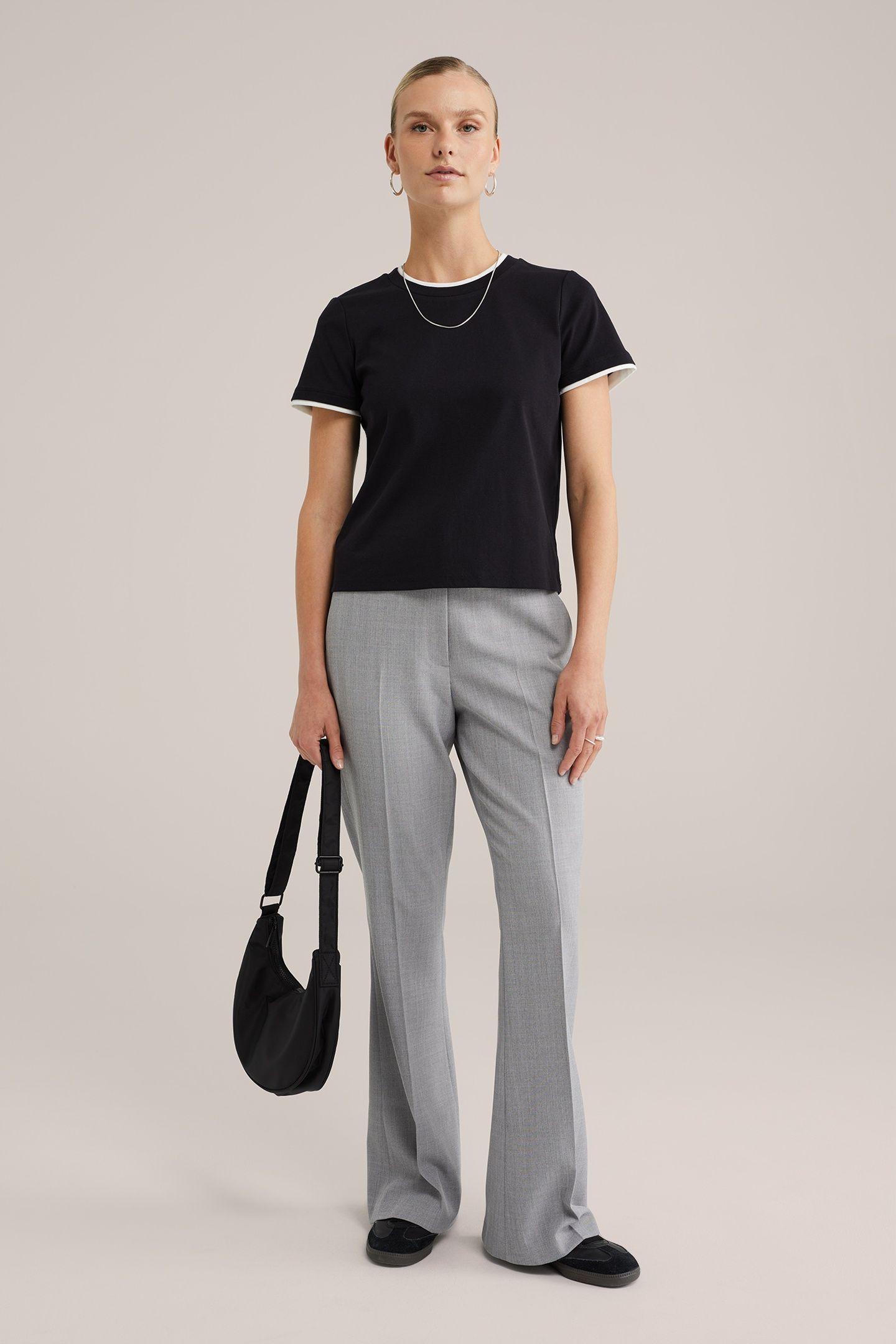 T-SHIRT BLACK 2