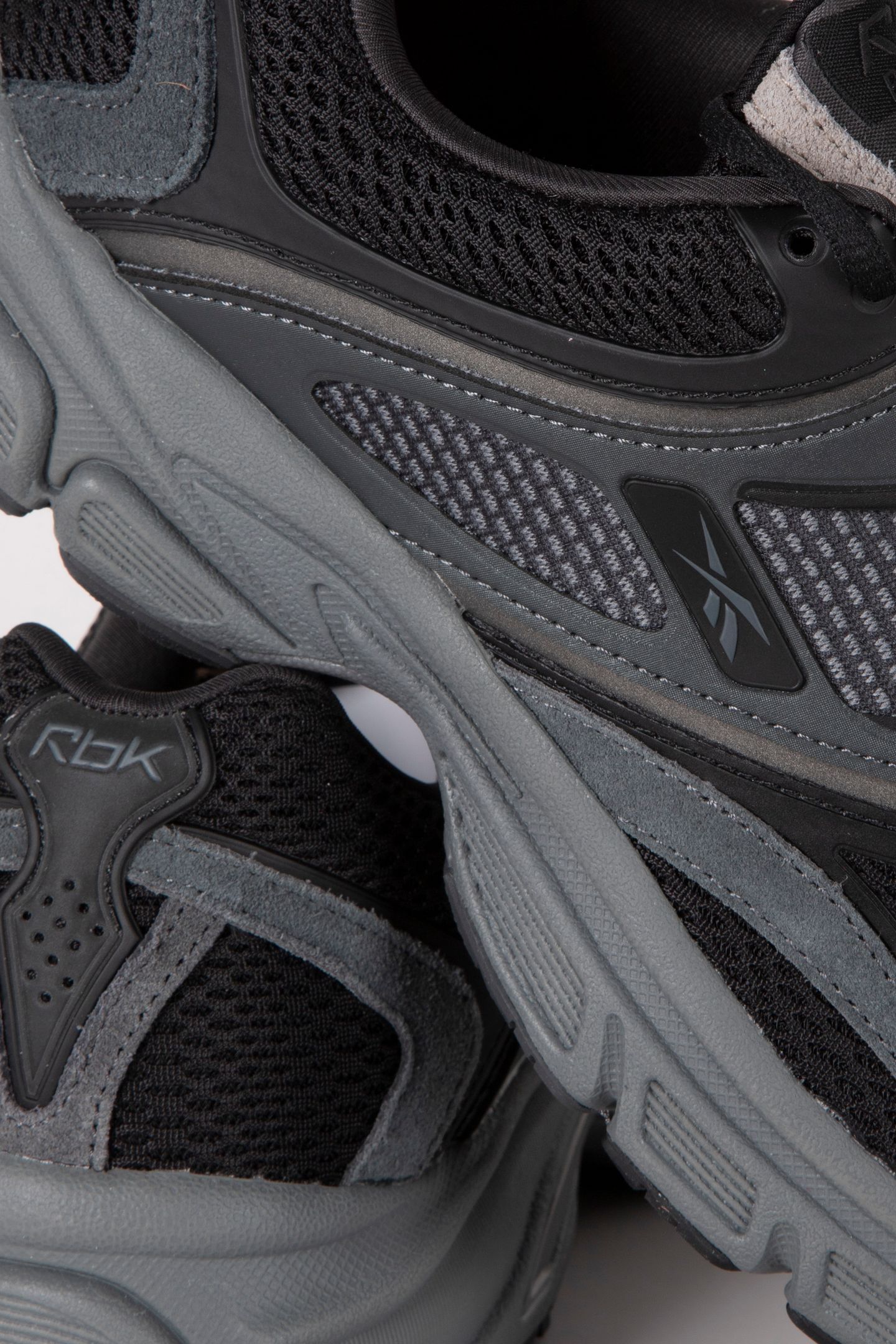 UNISEX RBK PREMIER TRINITY WASHED BLACK/BLACK/GREY 4