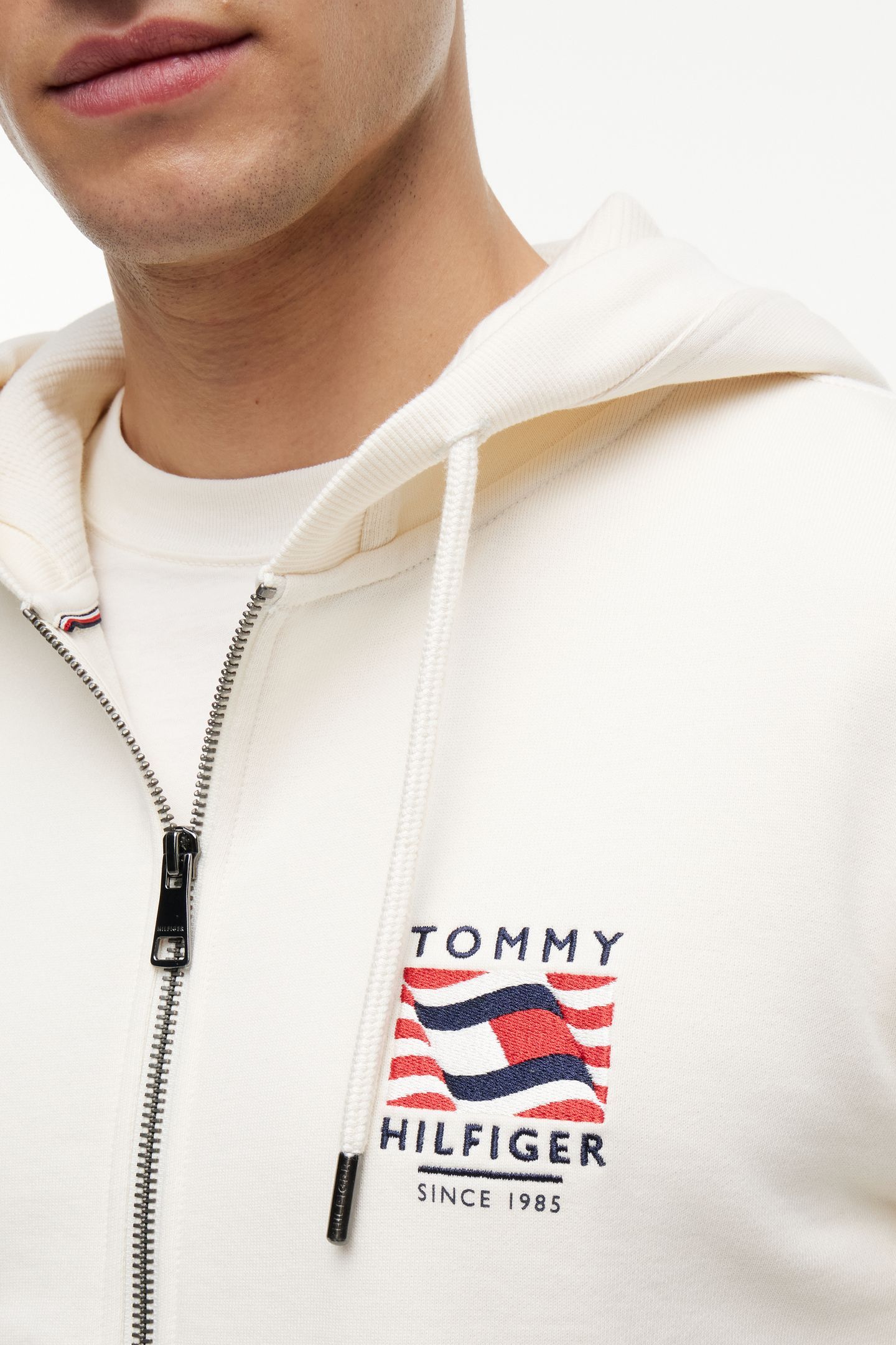 FLAG EMBROIDERY FRENCH TERRY ZIP-THRU HOODY IVORY PETAL 5