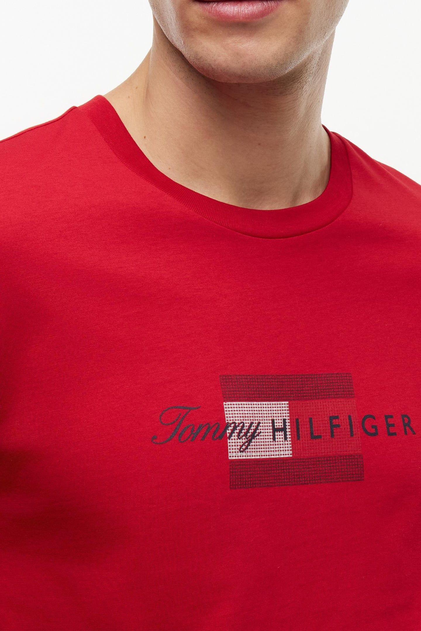SCRIPT FLAG REGULAR MEDIUM RED 5