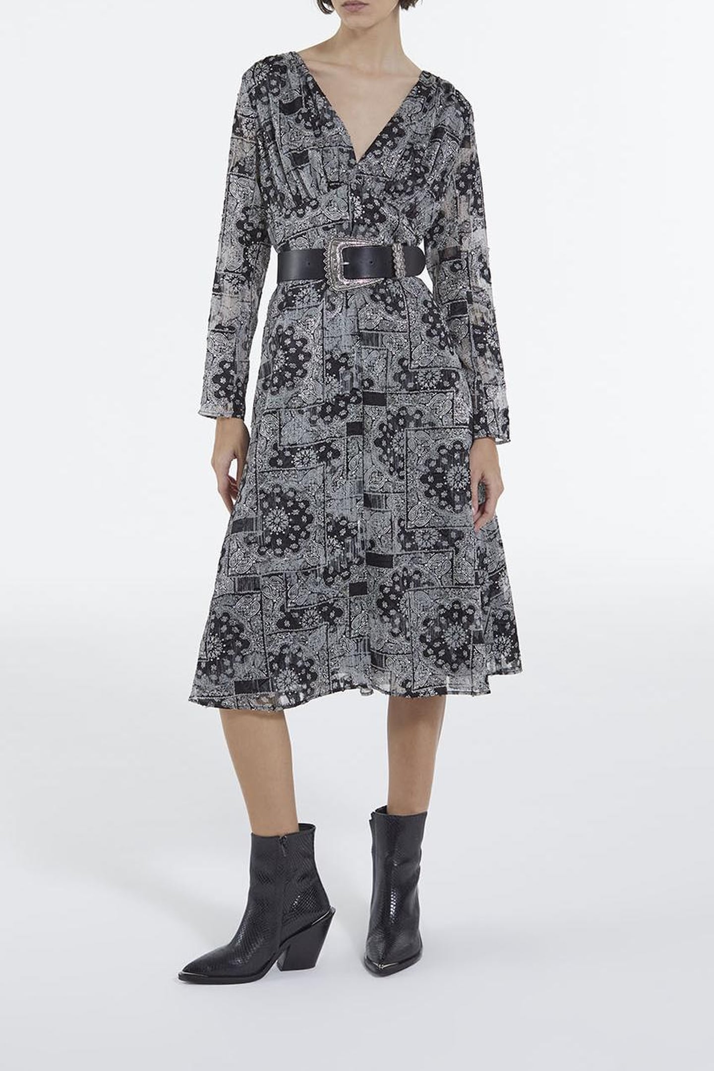 LONG DRESS WITH A FITTED WAIST AND LONG SLEEVES BLACK 1