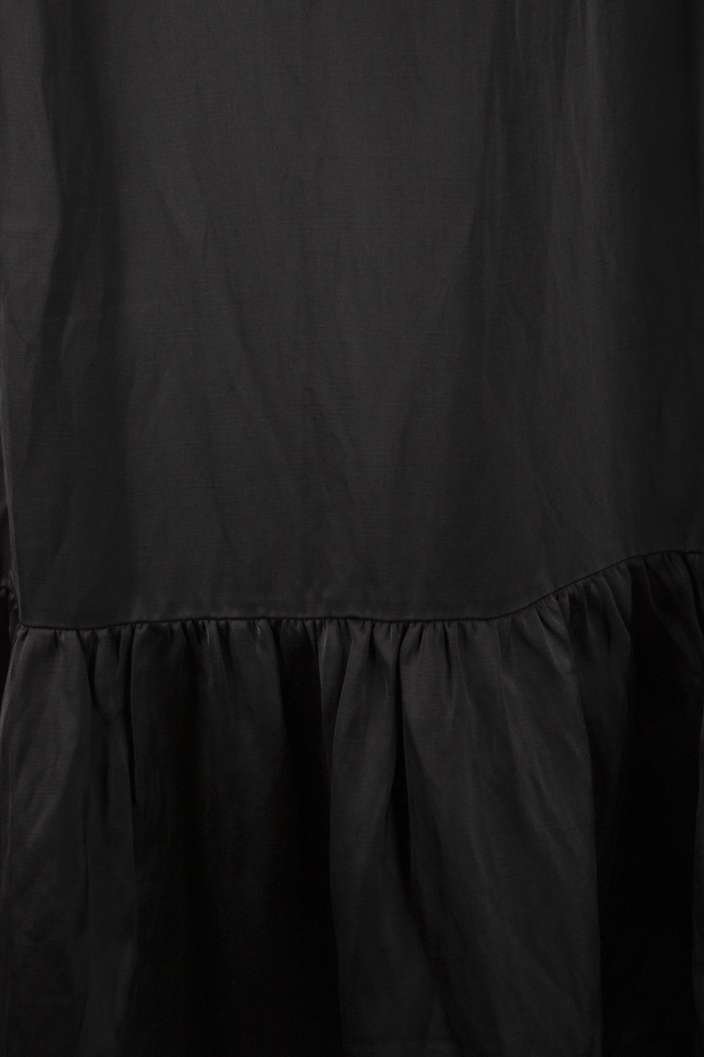 GAELLE FLOUNCE DRESS BLACK 4
