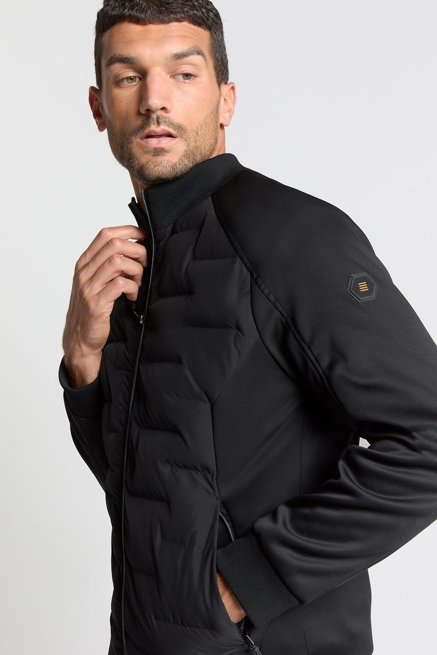 JACKET SHORT FIT SEALED KNITTED MIX BLACK 6