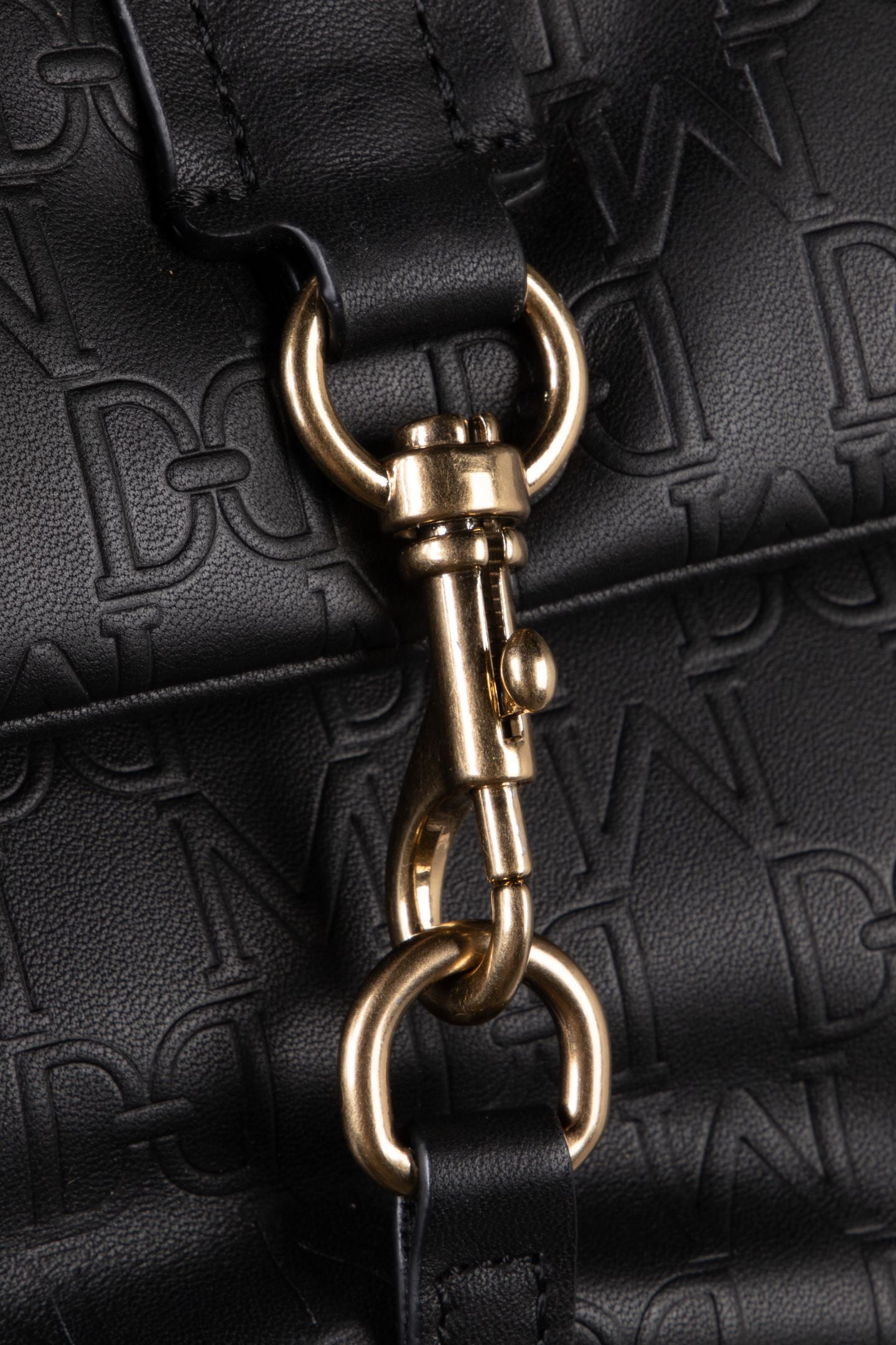 EMBOSSED LOGO JET BLACK A996 3