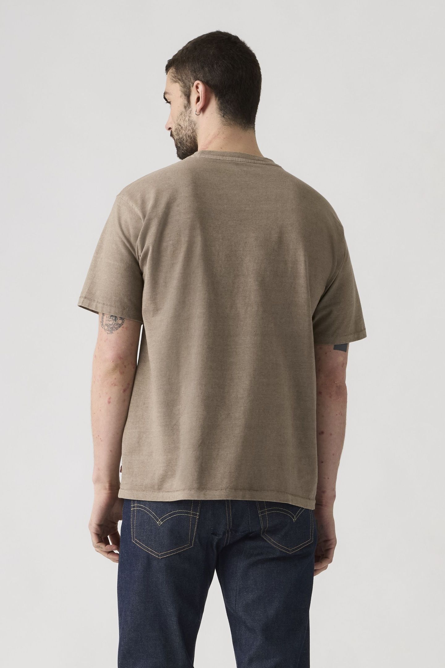 RED TAB VINTAGE TEE GRUNGE WASH FUNGI 3