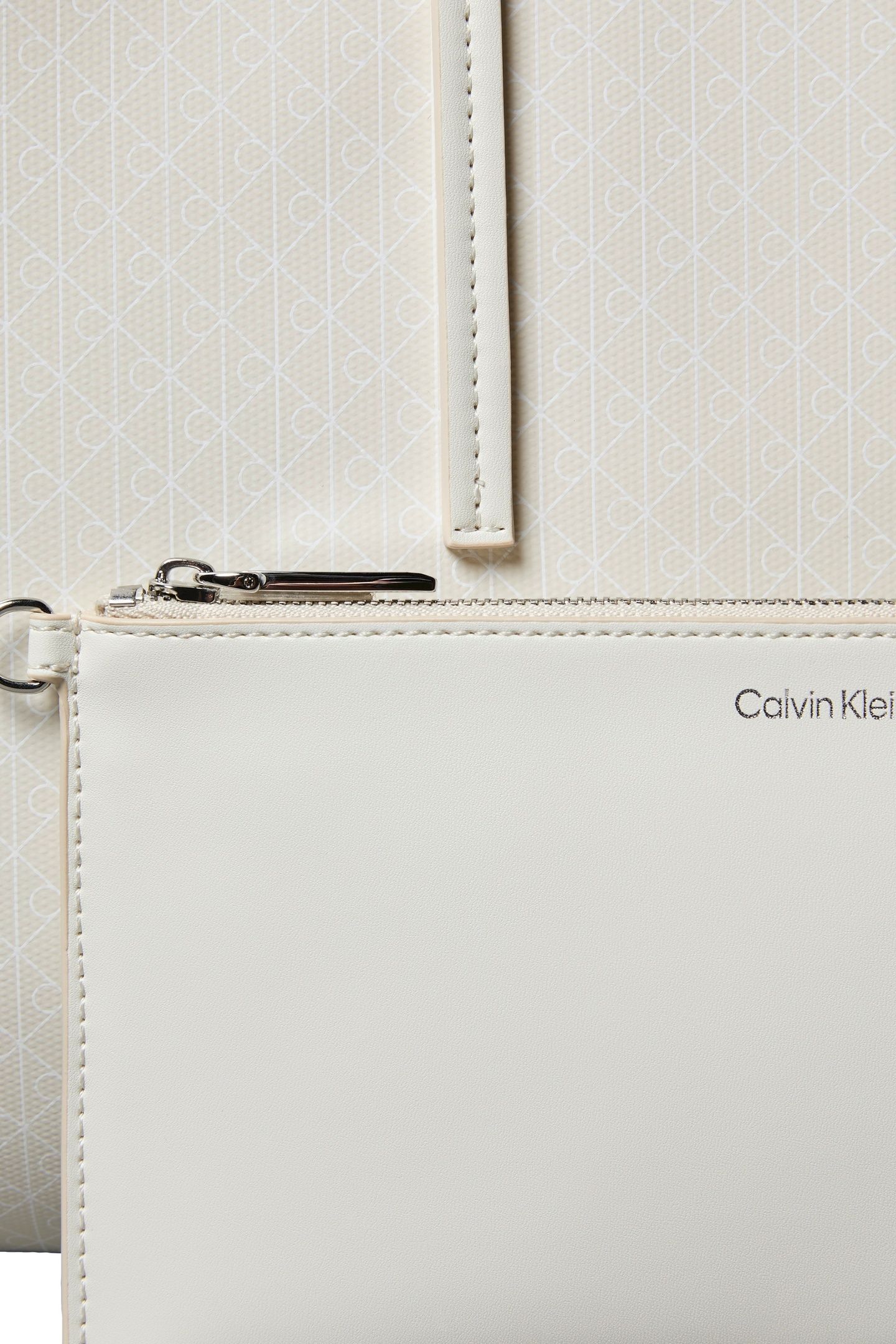 EMBLEM ALL-OVER PRINT TOTE BAG WITH POUCH LILY WHITE 6