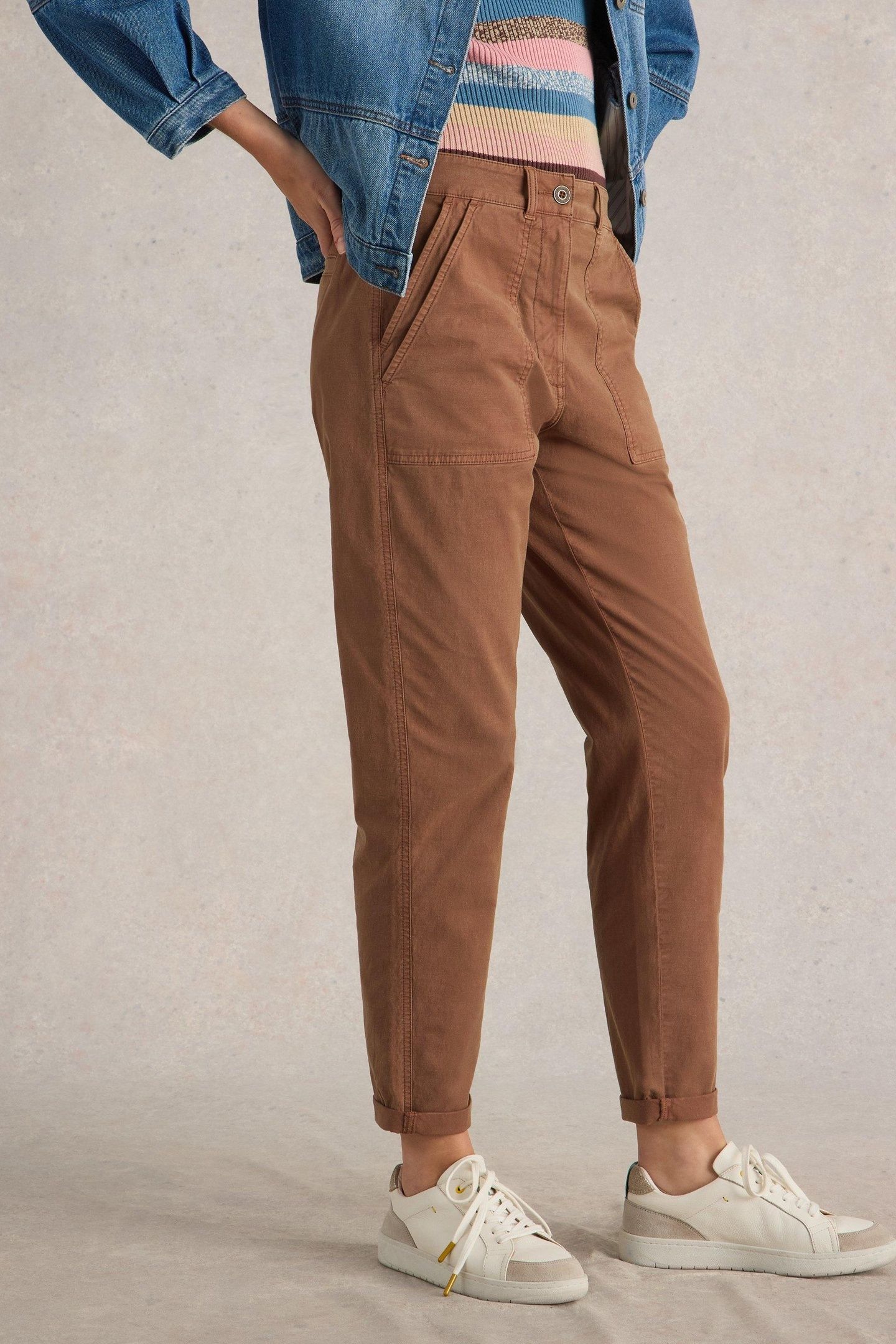 TWISTER CHINO TROUSER DARK TAN 2