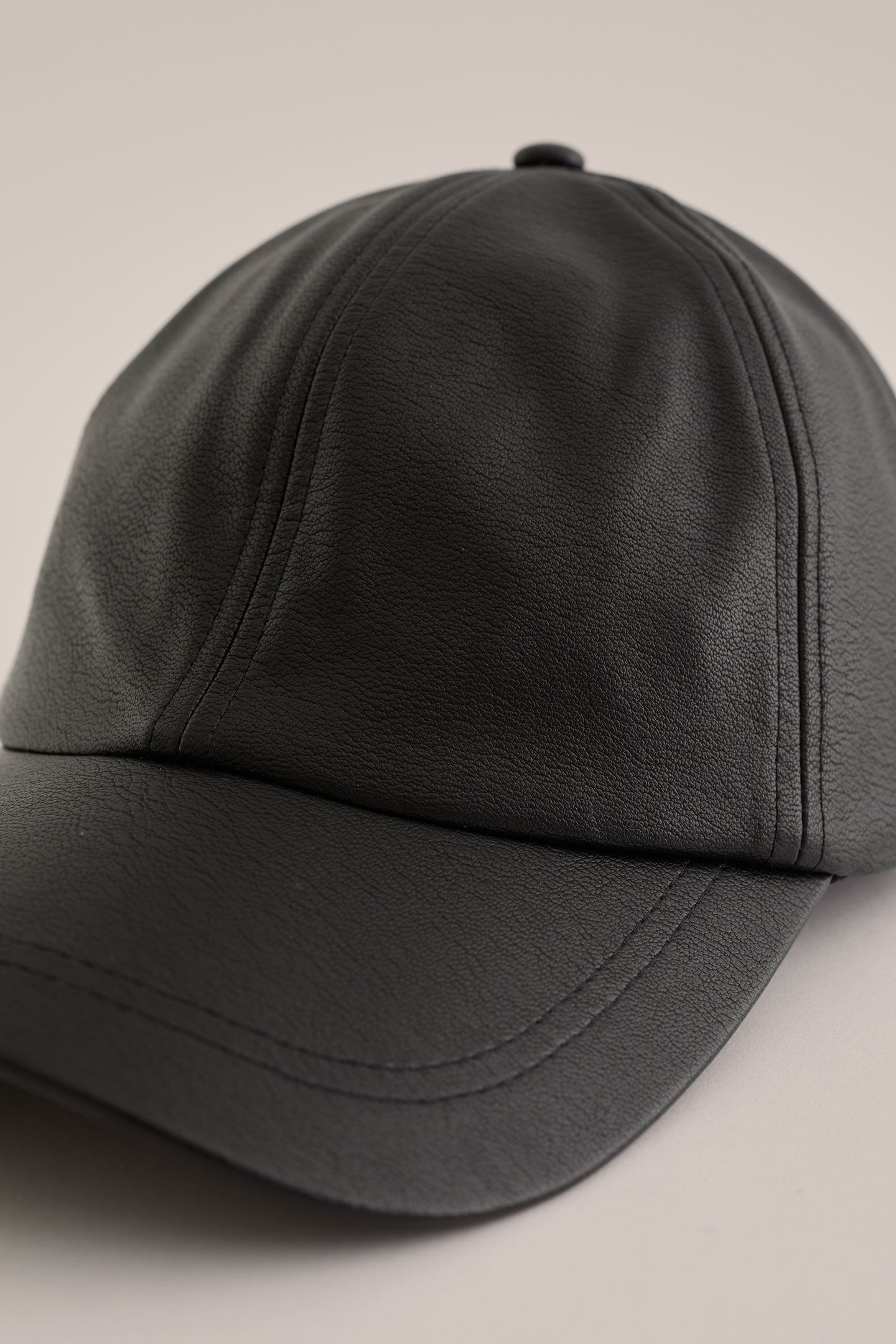 CAP BLACK 2