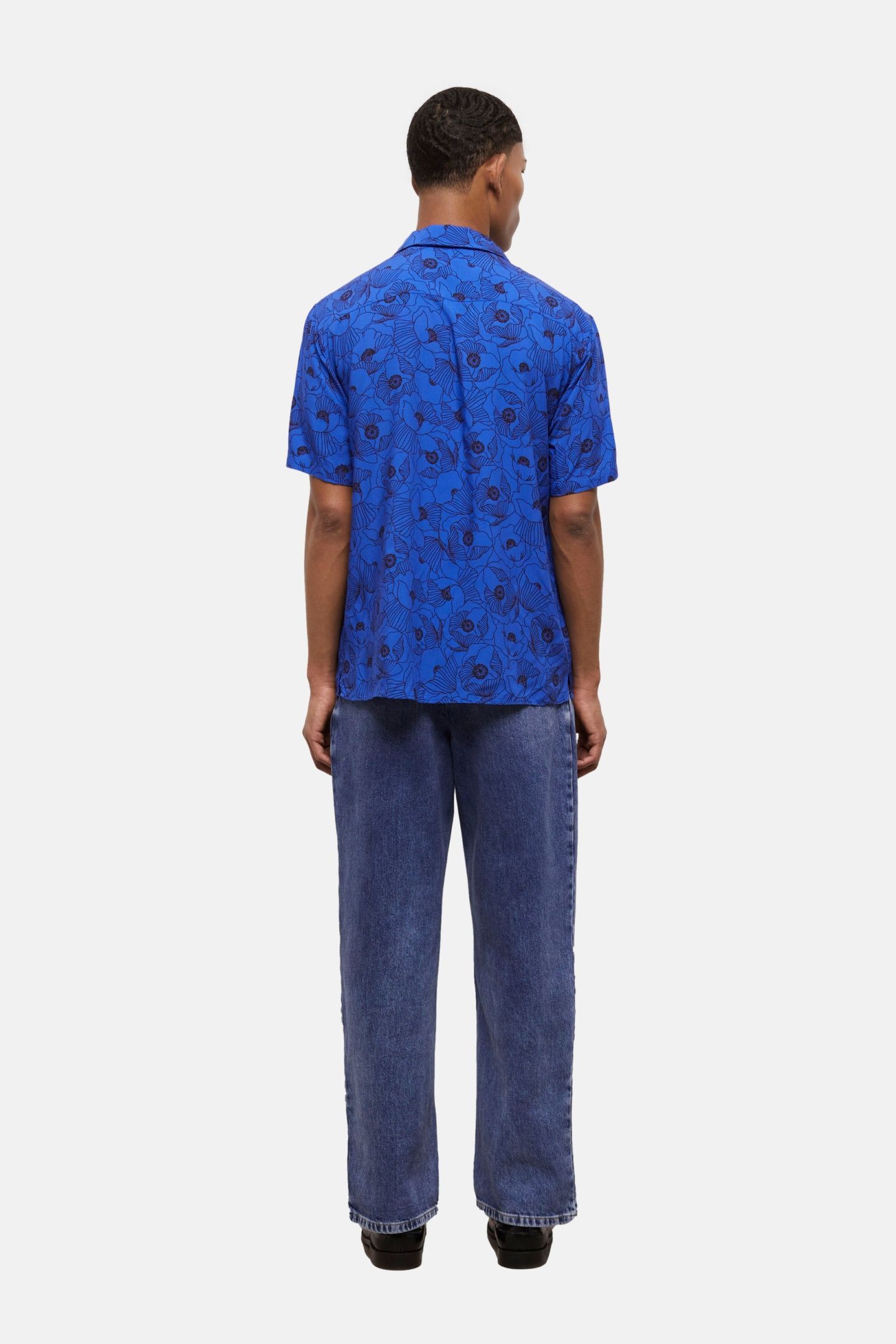 SHORT-SLEEVED SHIRT BLUE 4