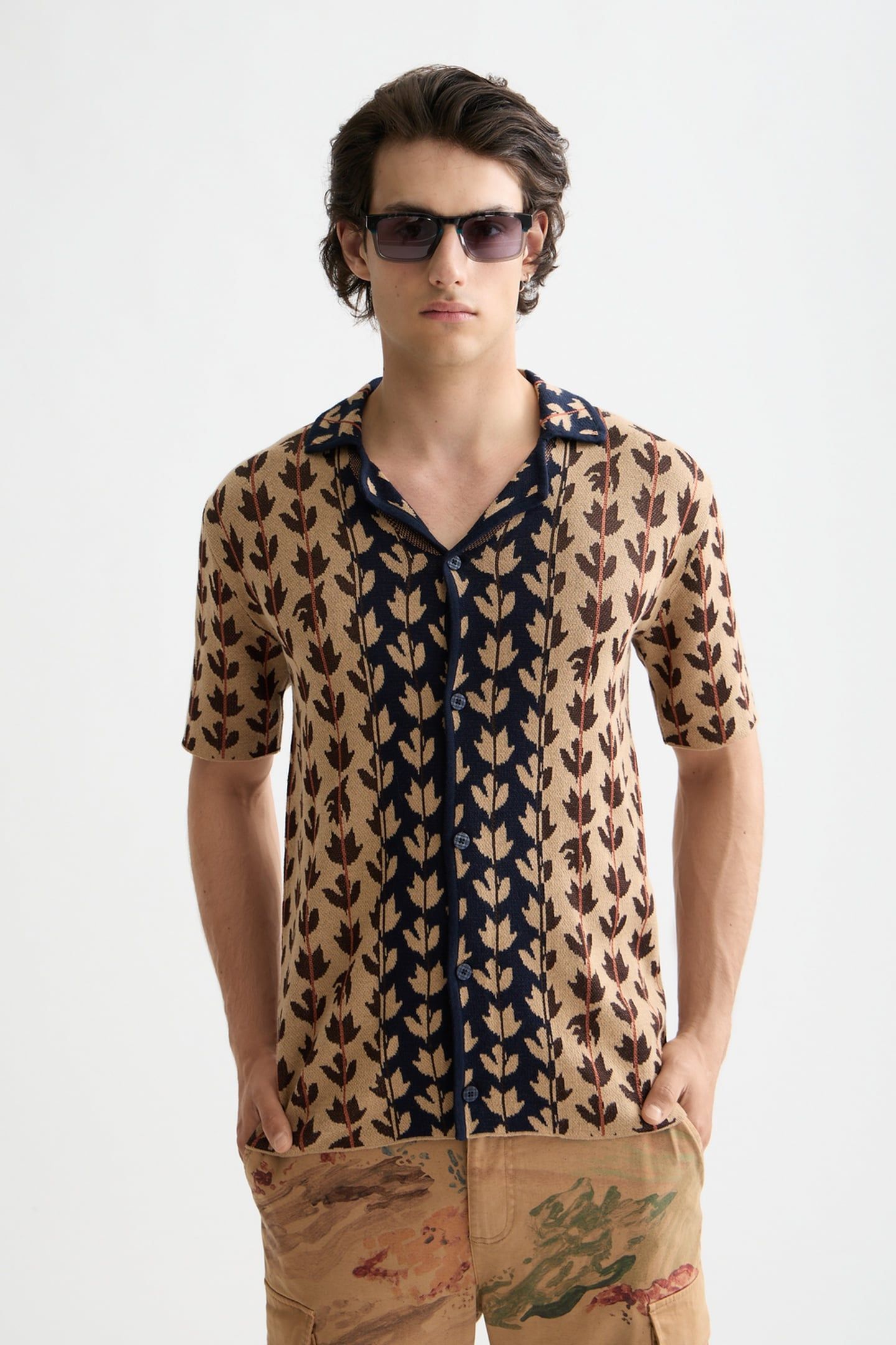 KNITTED SHORT SLEEVE SHIRT LEAFS AOP 1