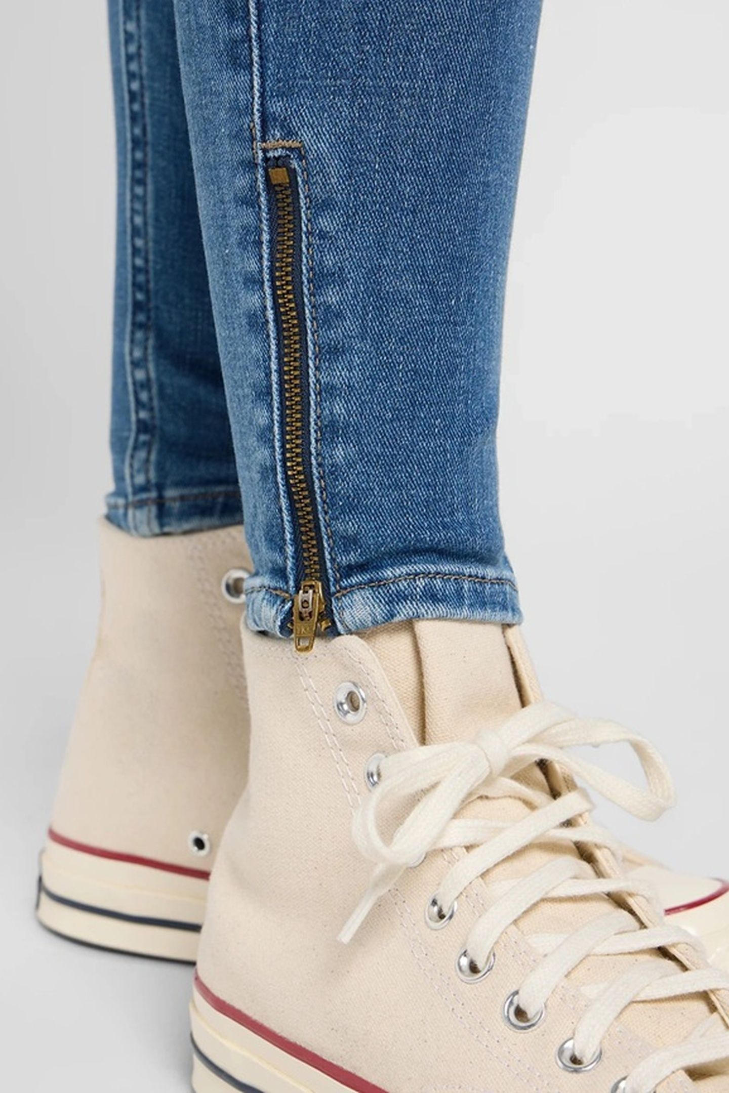 SCARLETT HIGH ZIP BLUE BUZZ JEANS 5