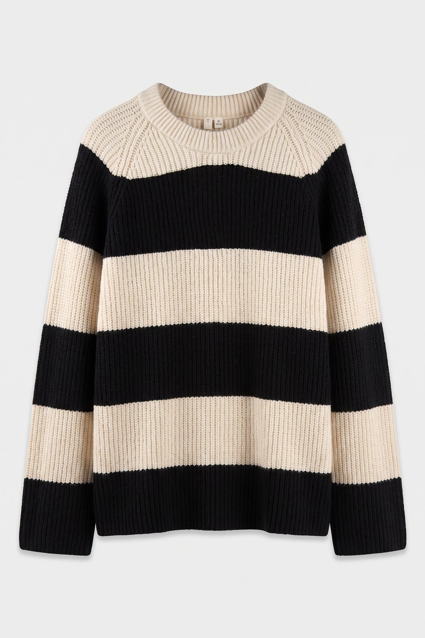 YOYO SWEATER BLACK 4