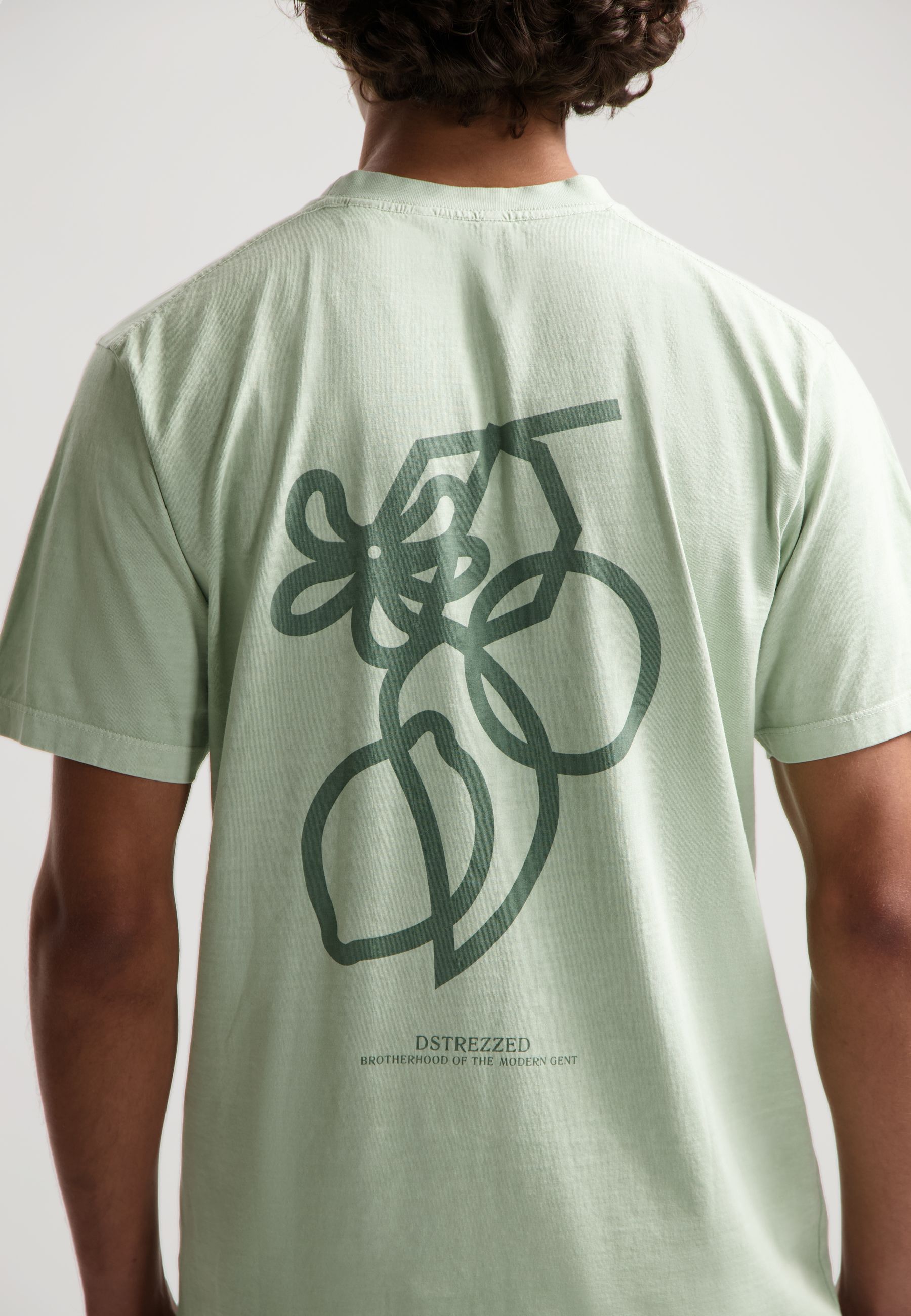 NICKOLAS TEE SAGE 5