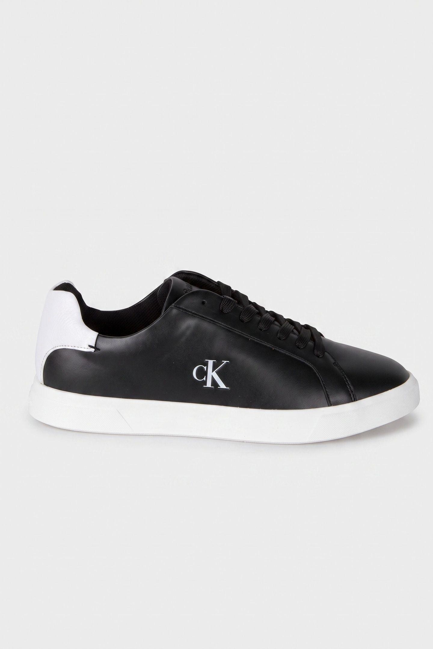 LOW PRO CUP LACEUP SNEAKERS BLACK/BRIGHT WHITE 1