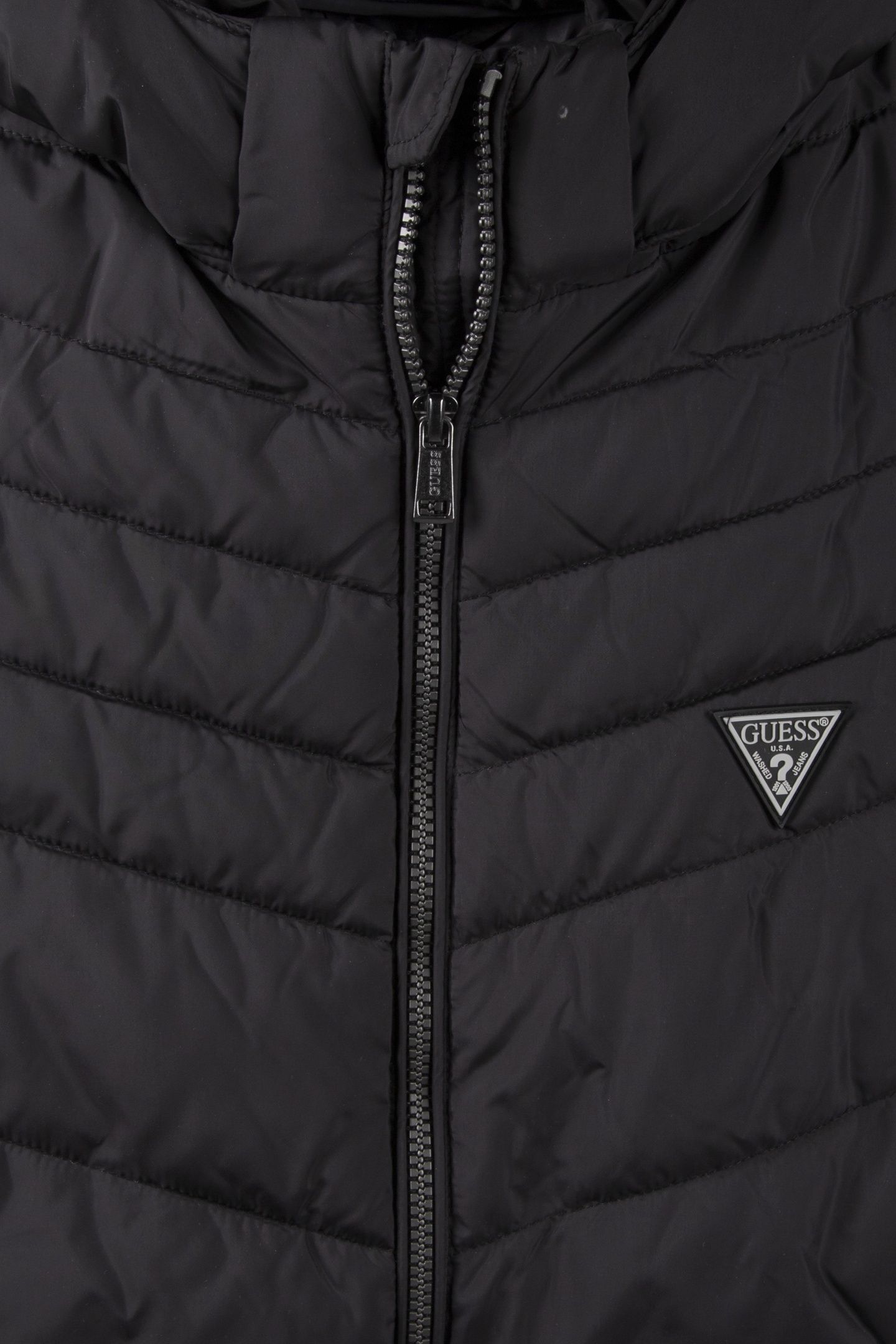 GUESS ECO LIGHT PUFFA VEST JET BLACK A996 4
