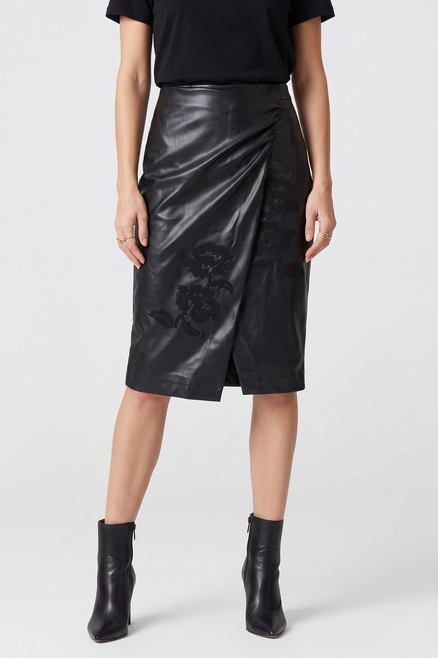 FIONA EMBRO MIDI SKI JET BLACK A996 1