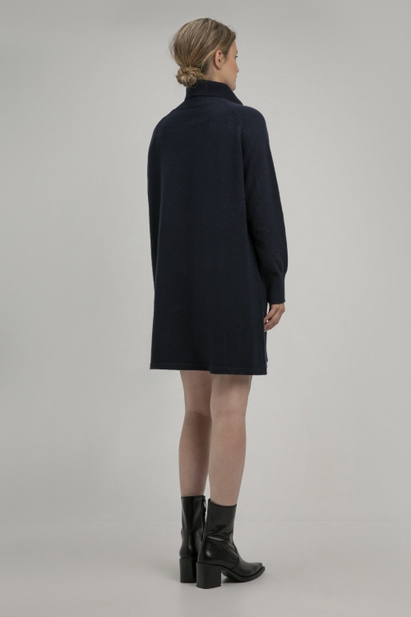 SANDY DRESS NAVY 4