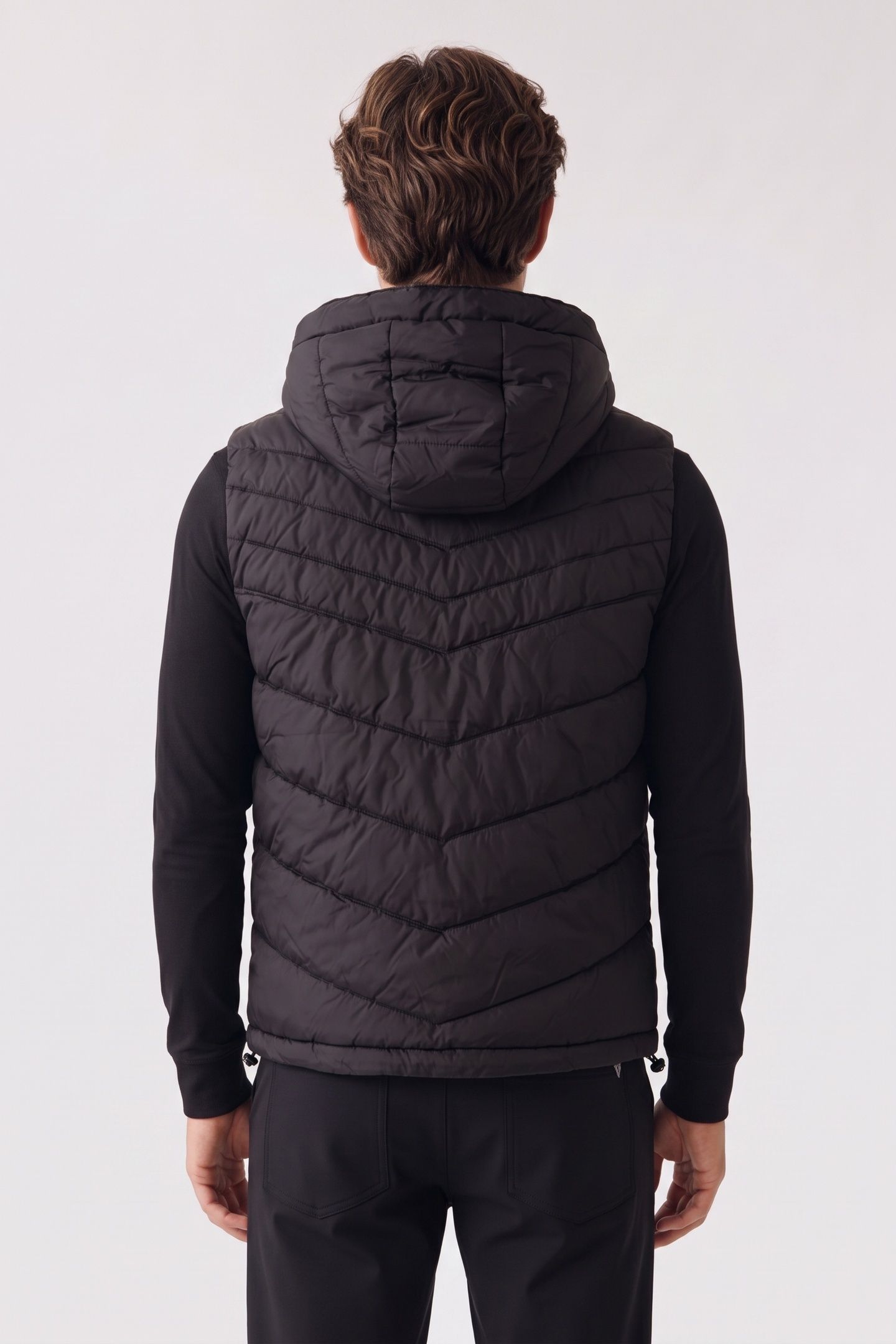 GUESS ECO LIGHT PUFFA VEST JET BLACK A996 2