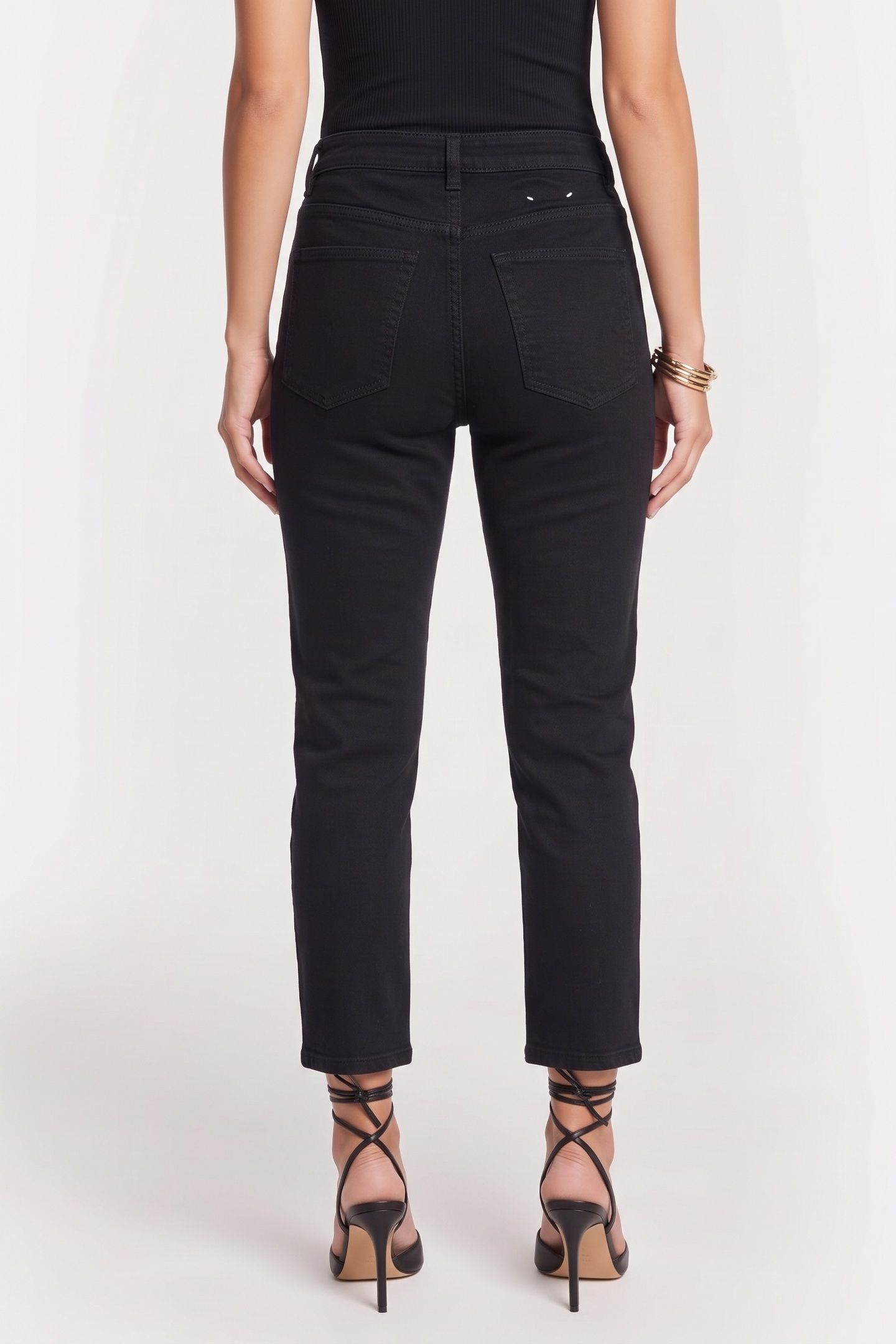 JADE CROPPED STRETCH BLACK 2