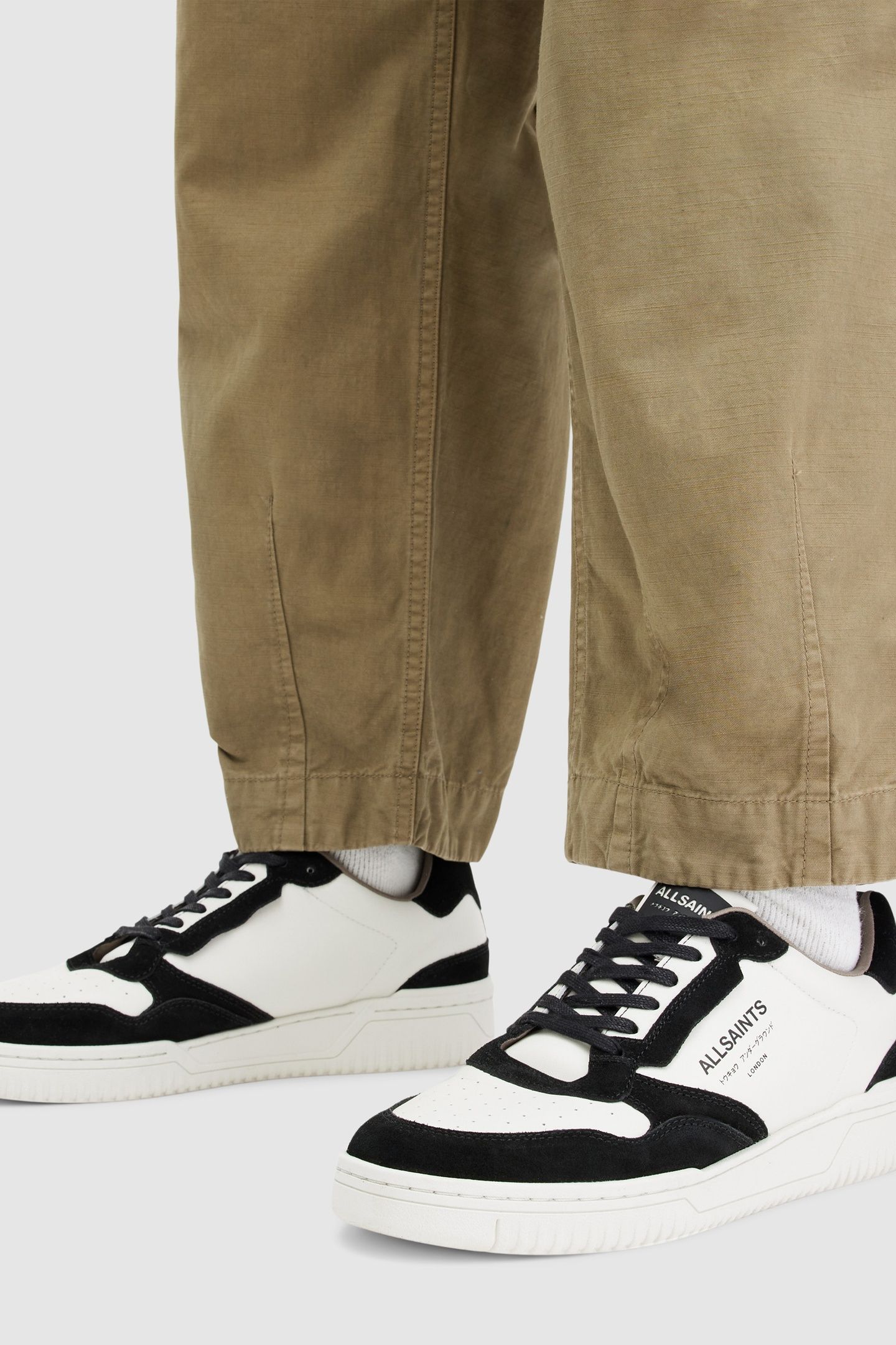 REGAN LOW TOP WHITE/BLACK 1