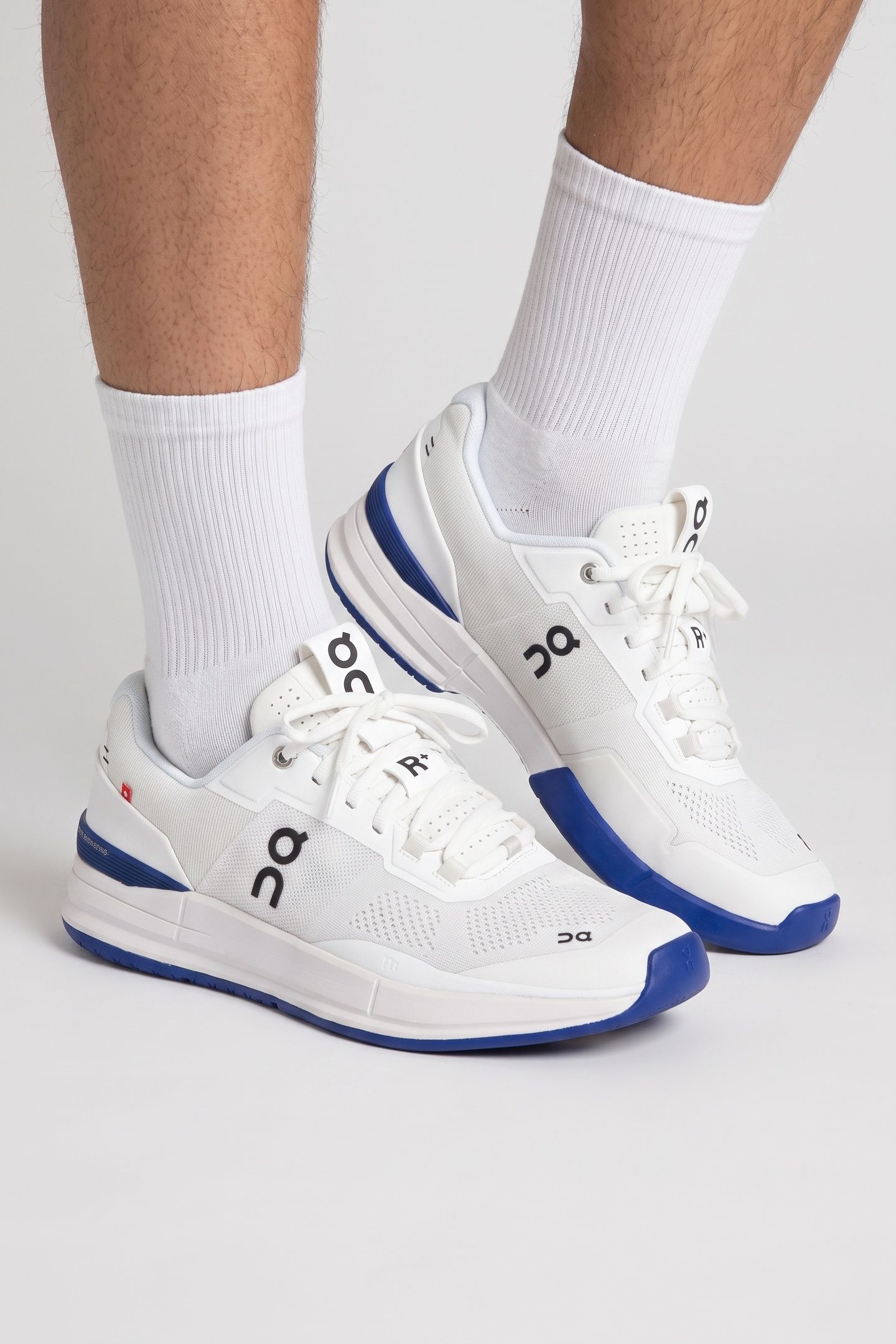 THE ROGER PRO 1 WHITE | INDIGO 3