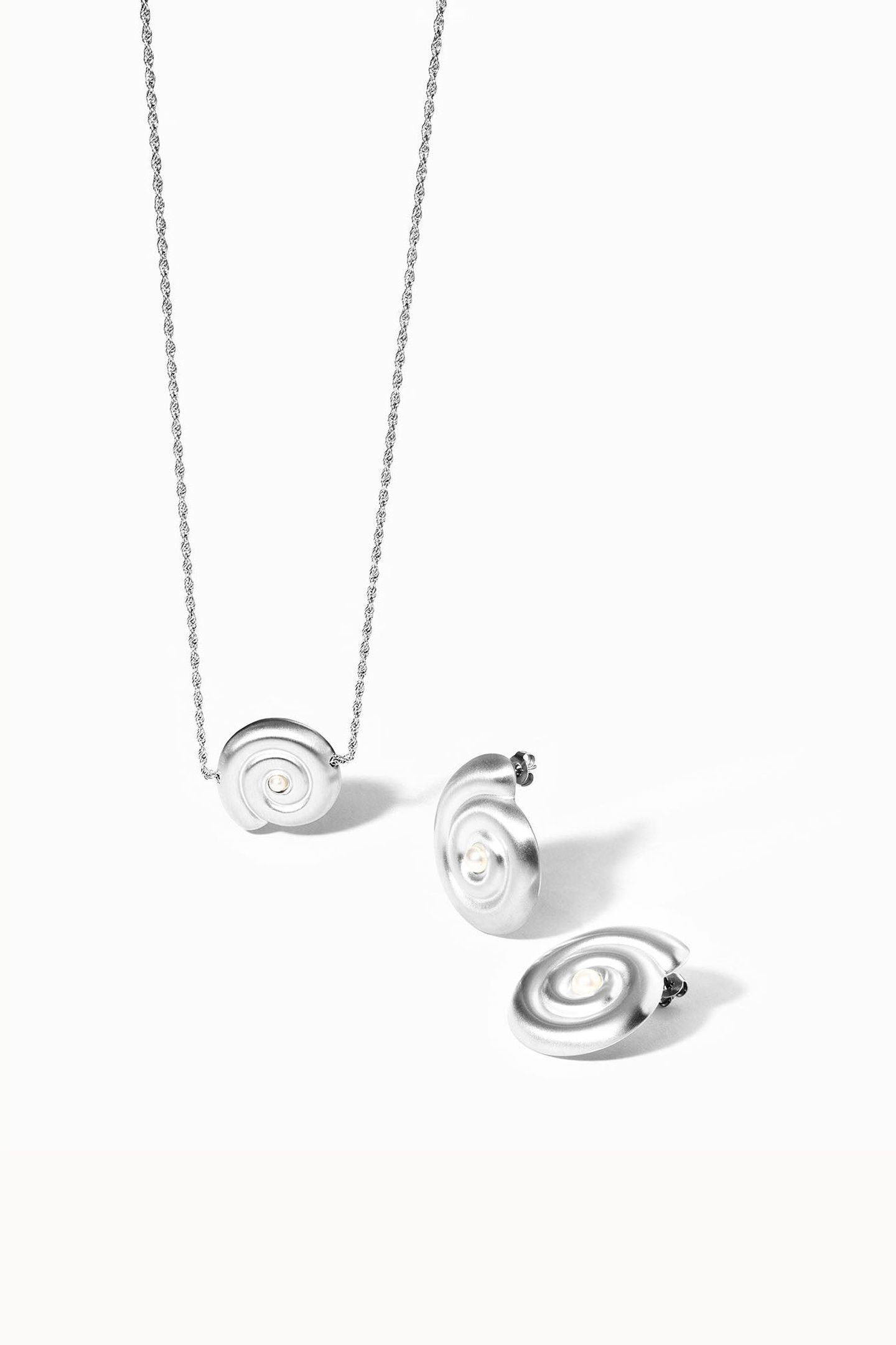 MAHINA CLUB OCEANFRONT SET SILVER 3